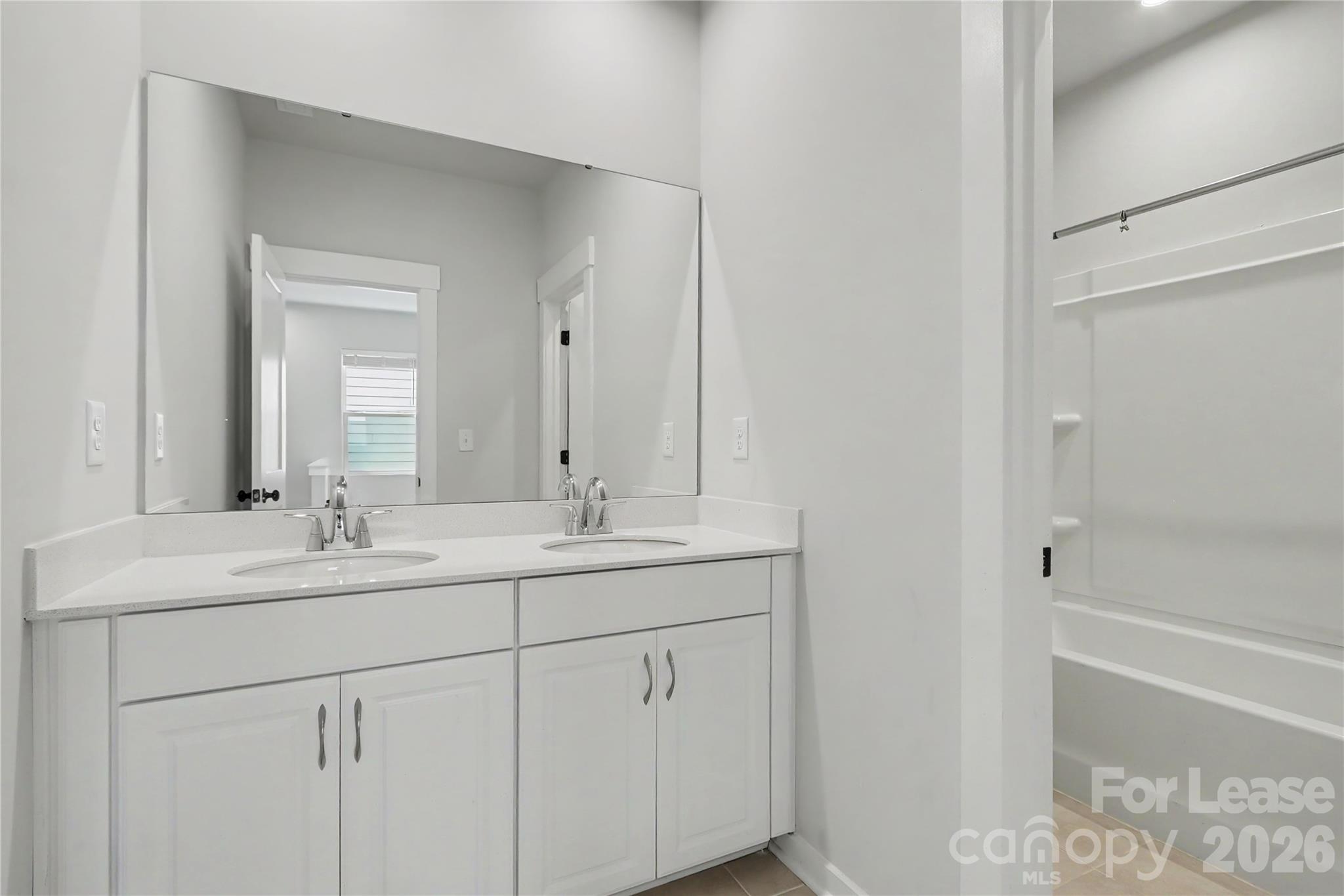 4426471 Property Photo 16
