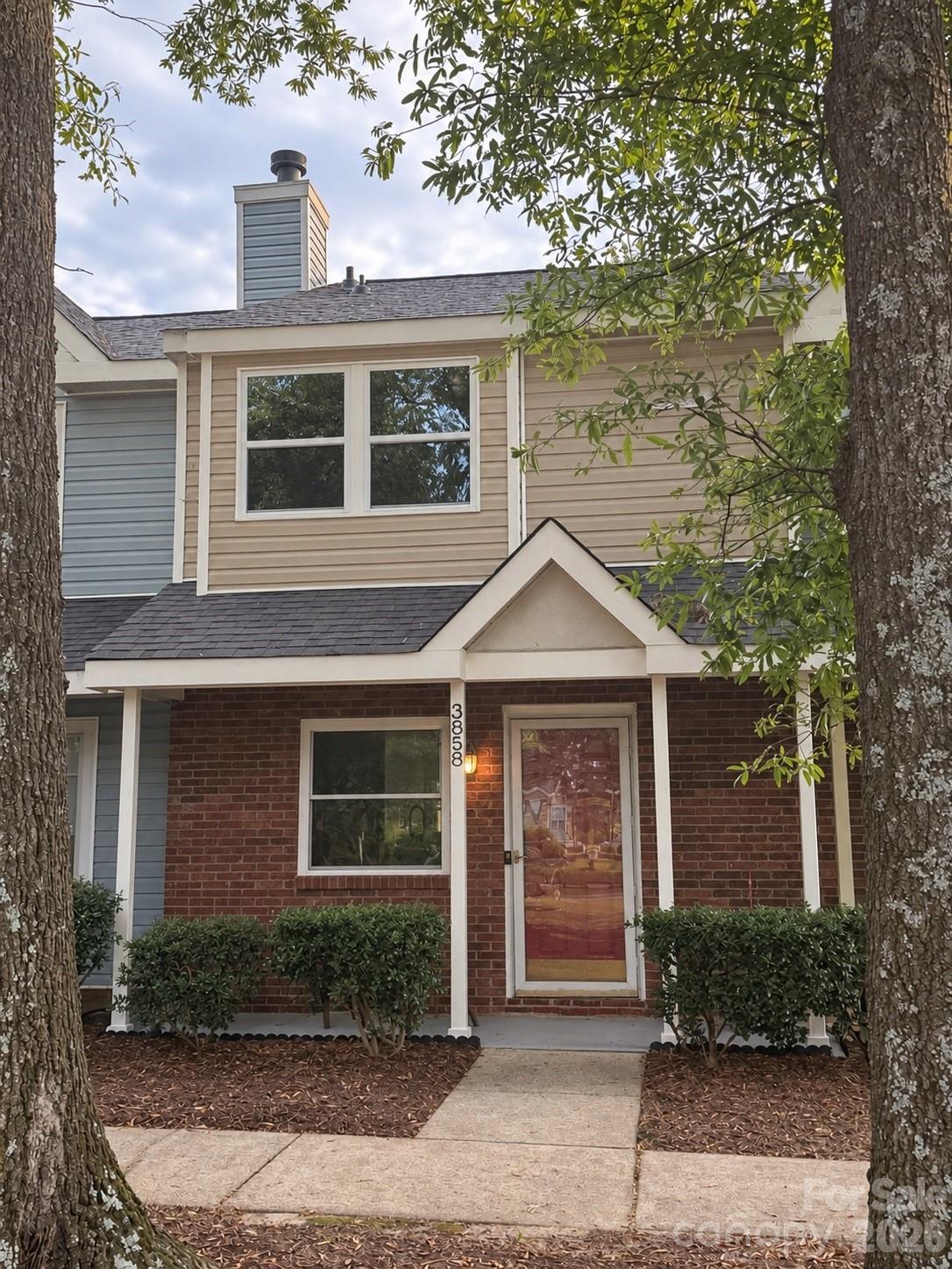 3858 Mosscroft Lane 1702 Property Photo 1