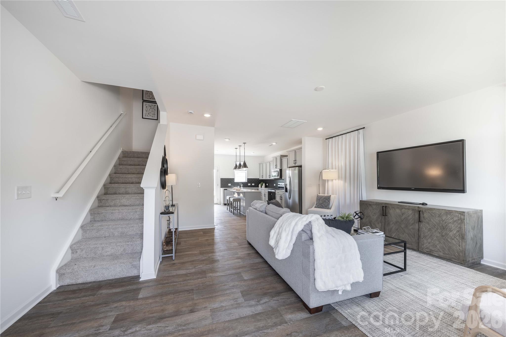 205 Cliffwood Street Unit 5 E Property Photo 10