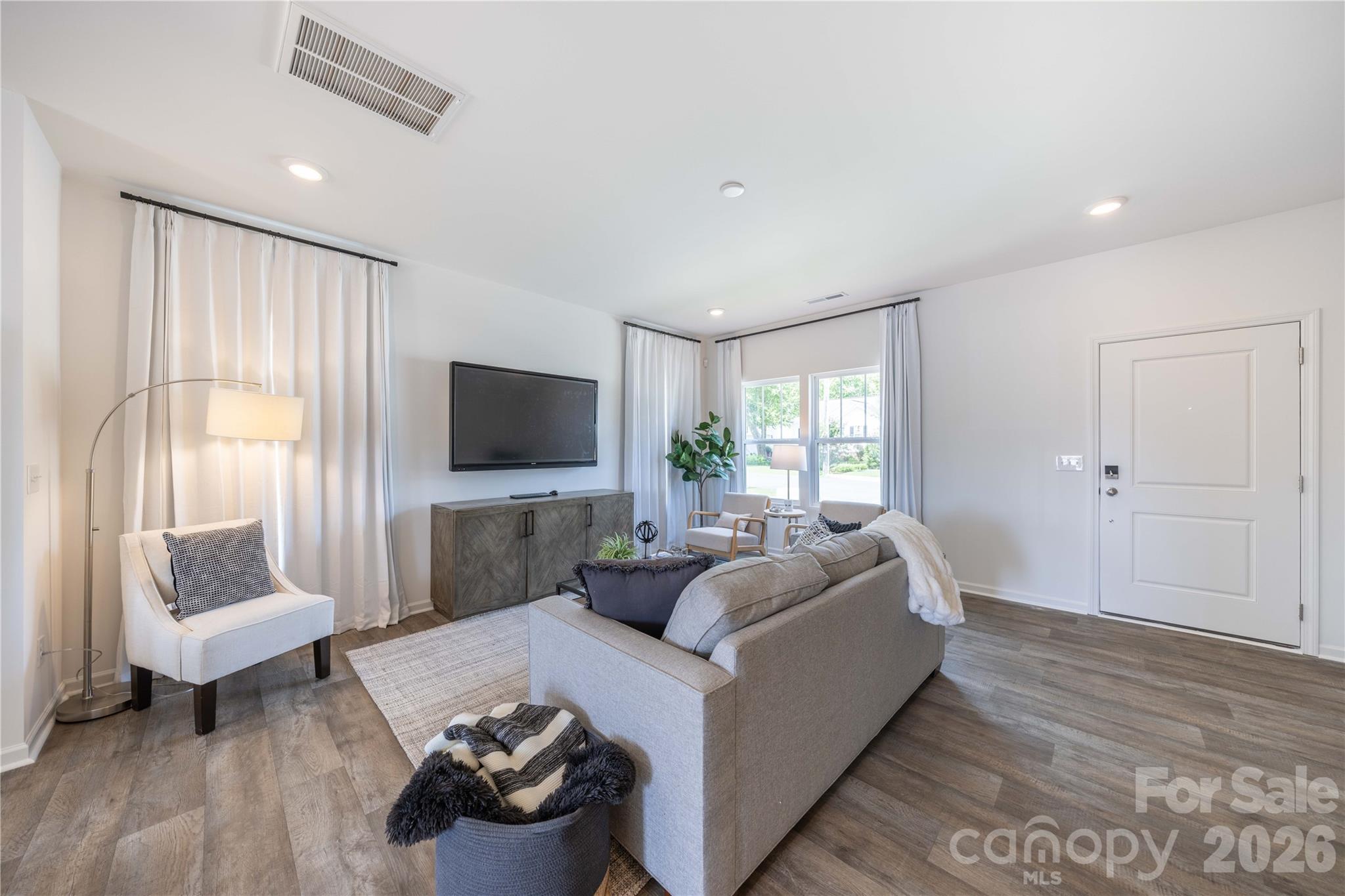 205 Cliffwood Street Unit 5 E Property Photo 11