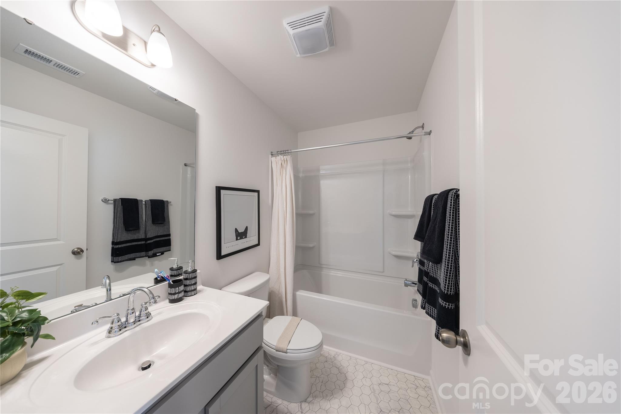 205 Cliffwood Street Unit 5 E Property Photo 25