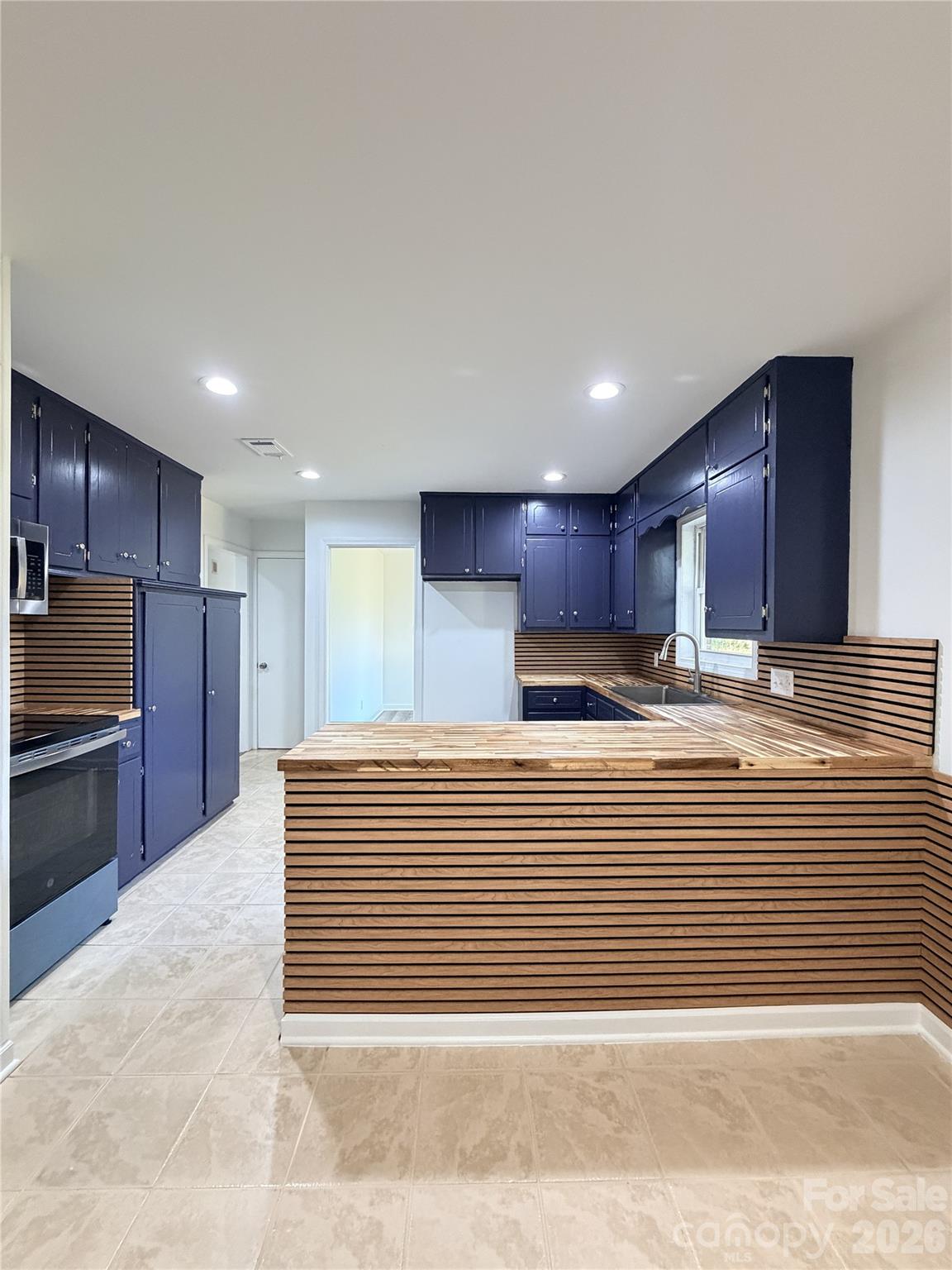 113 Ann Street Property Photo 13