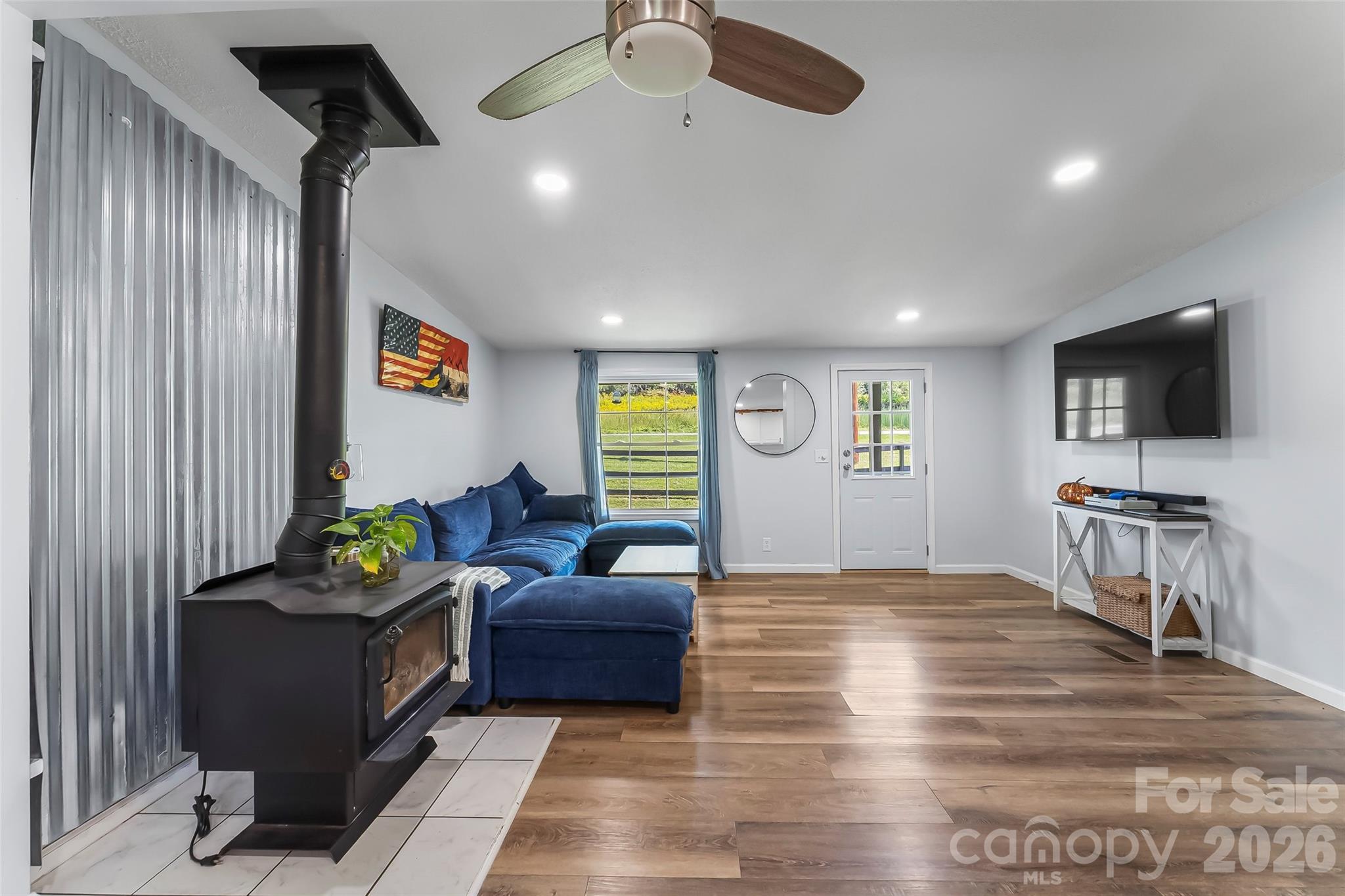 2495 Piney Road Property Photo 6