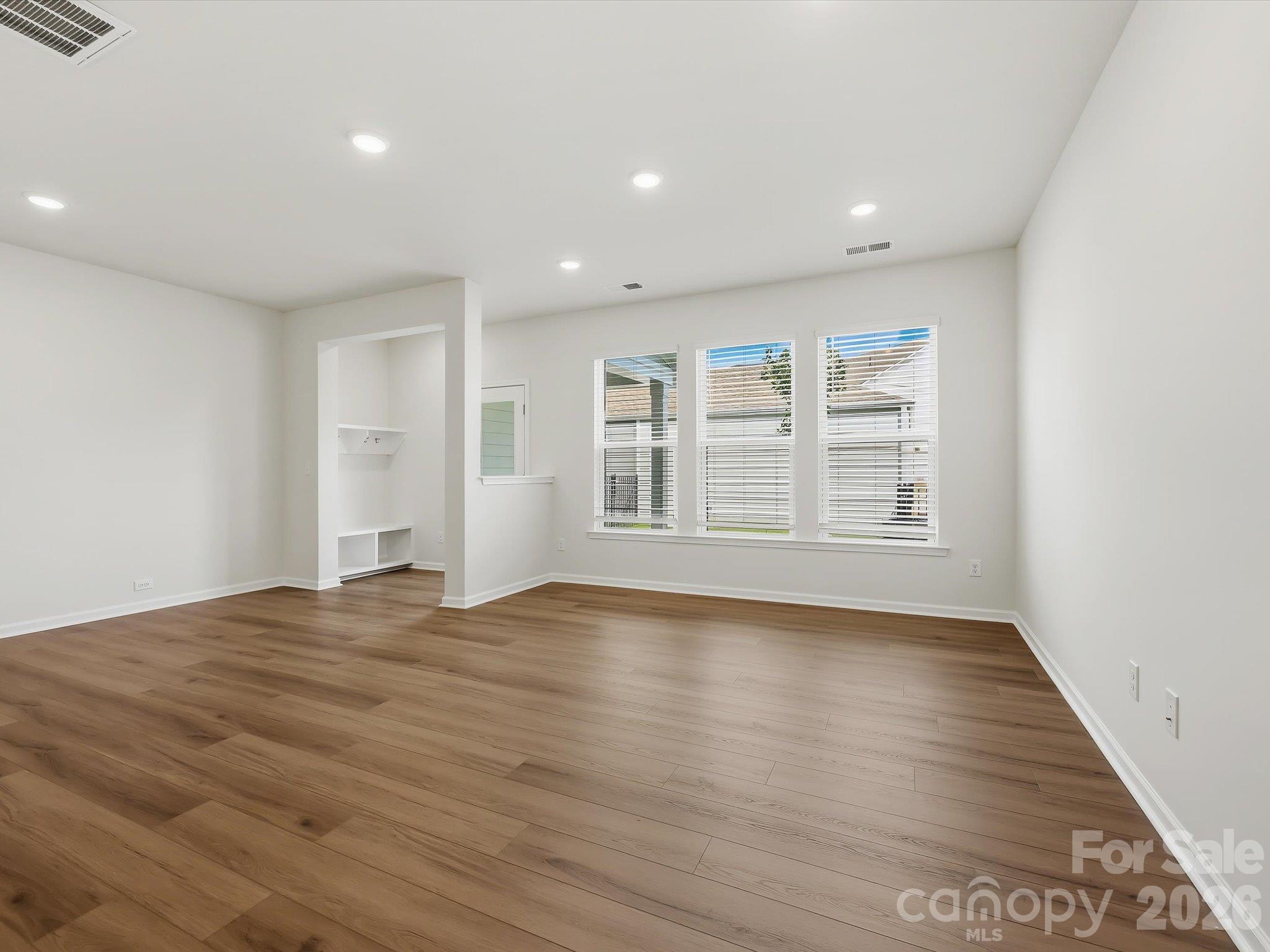 10030 Mamillion Drive Property Photo 11
