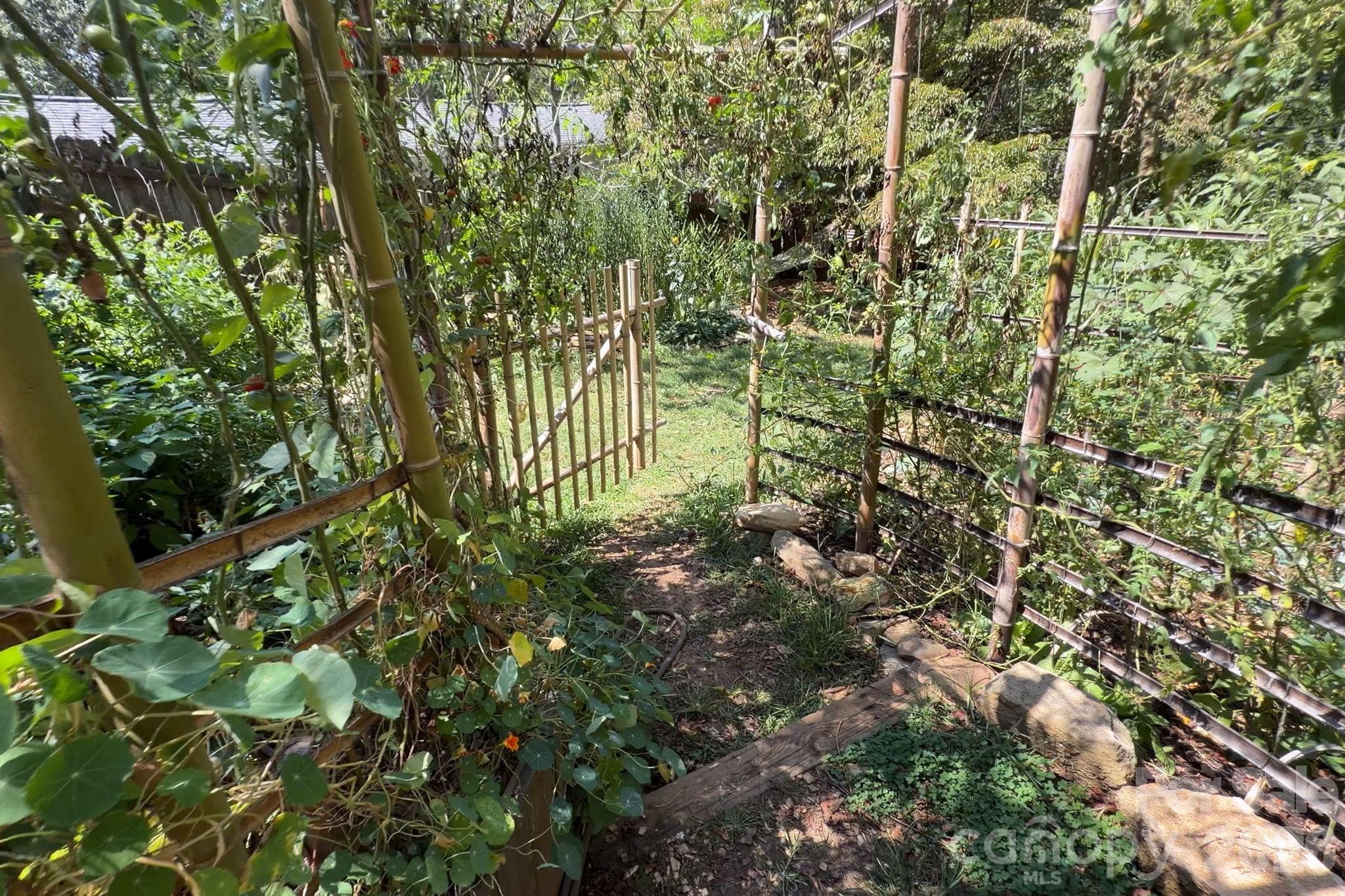 201 Logan Avenue Property Photo 27