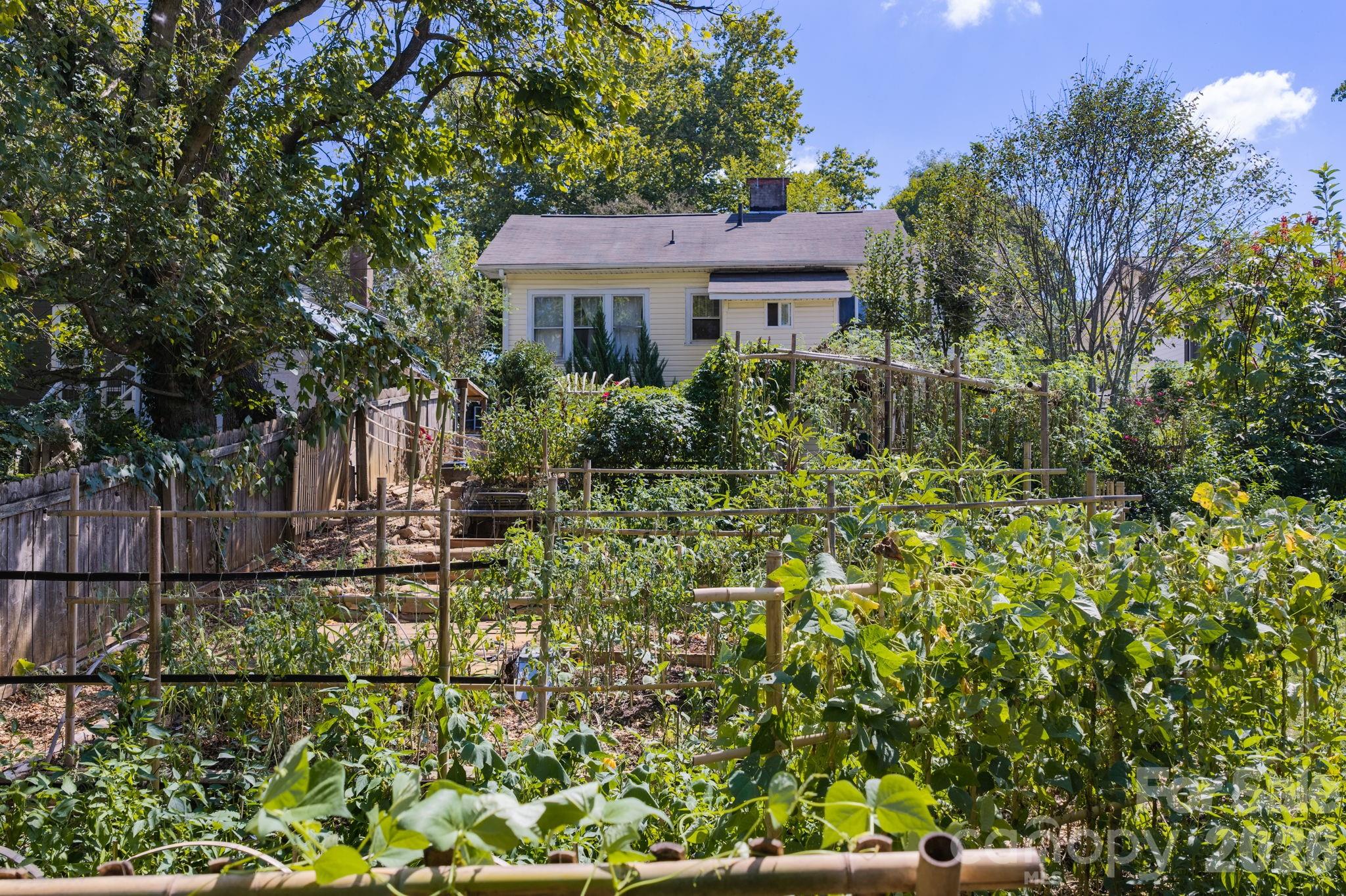 201 Logan Avenue Property Photo 28