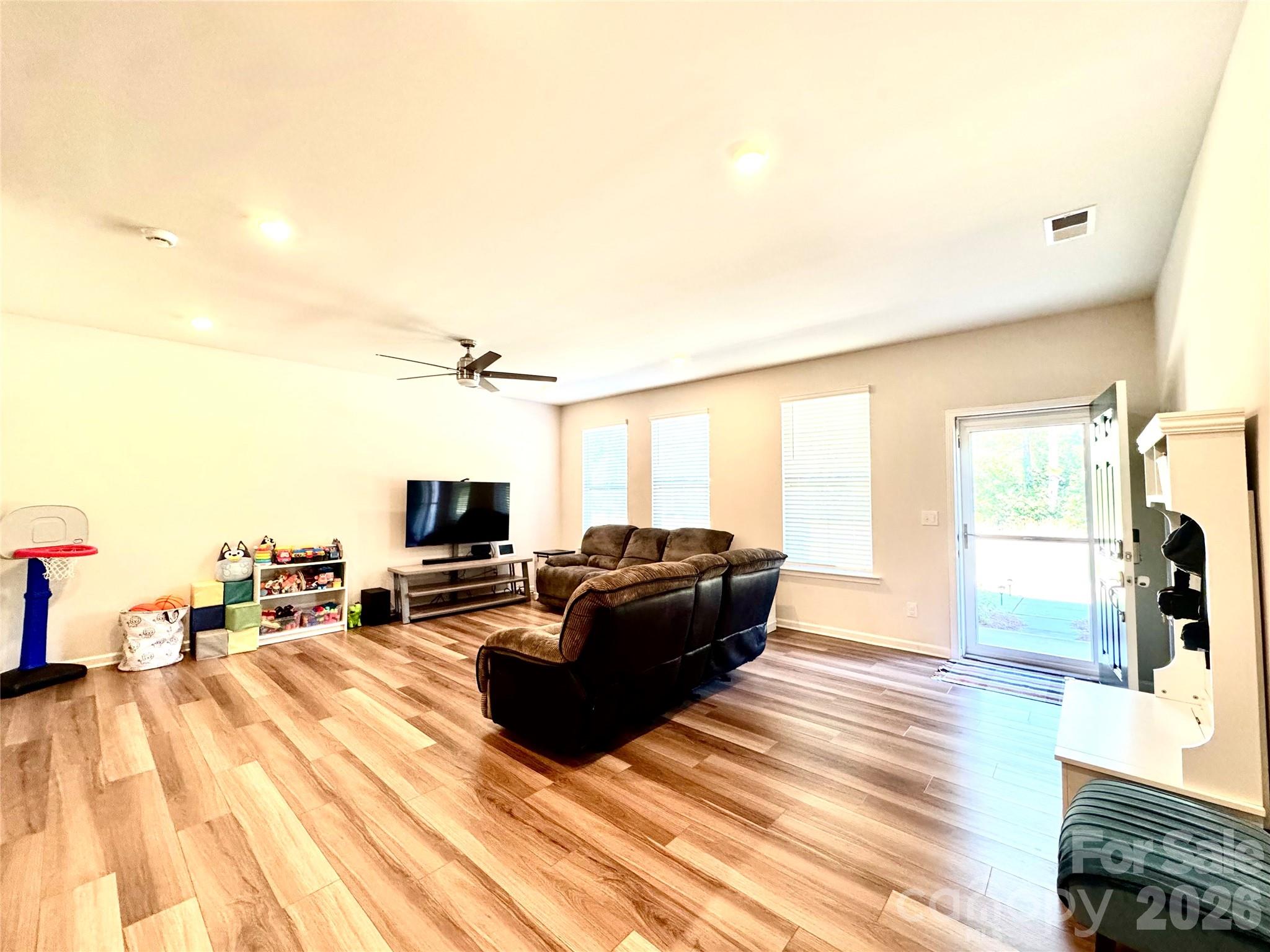 7726 Nelson Road Property Photo 3