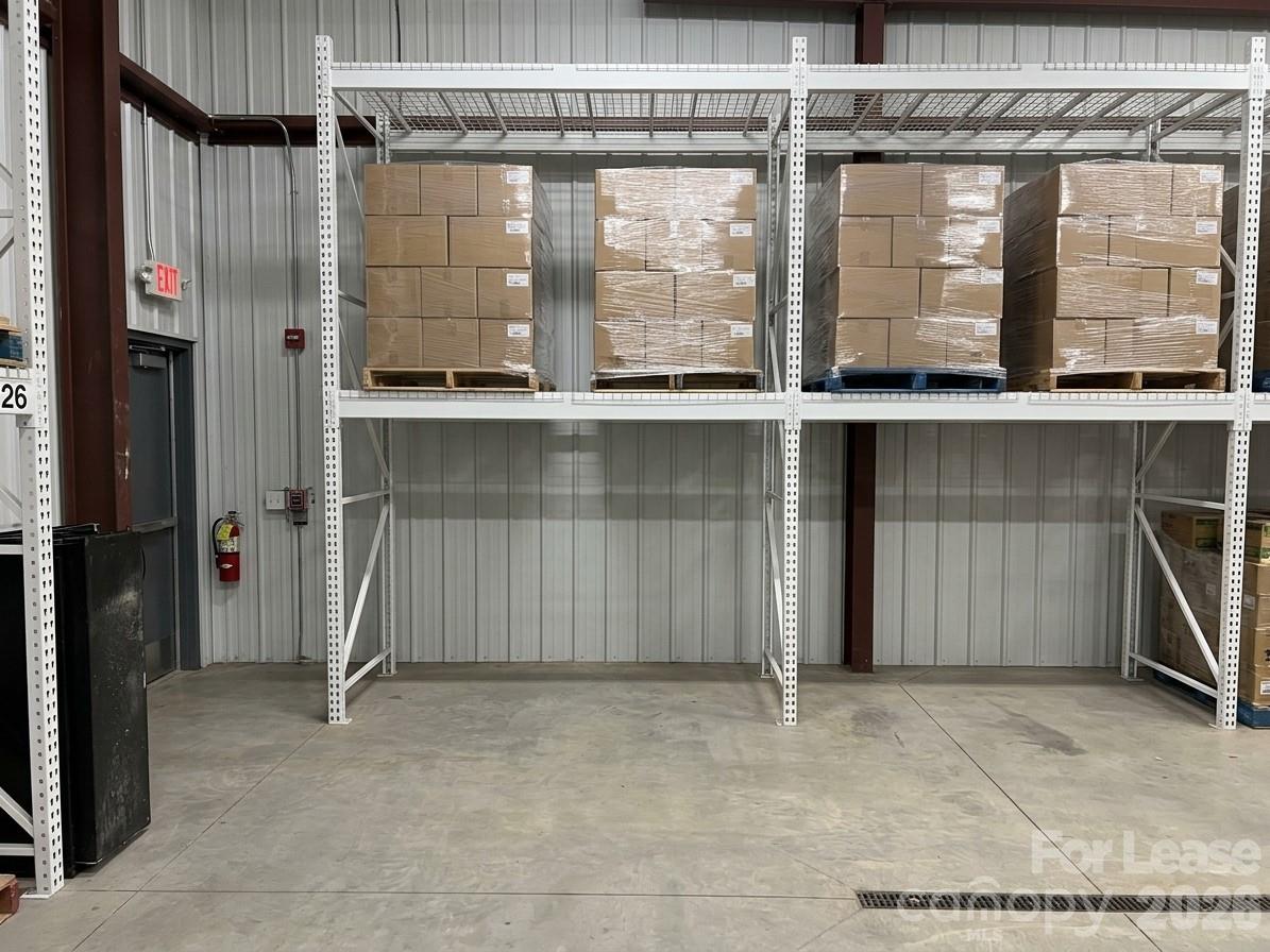 3339 1st Avenue Warehouse Property Photo 5