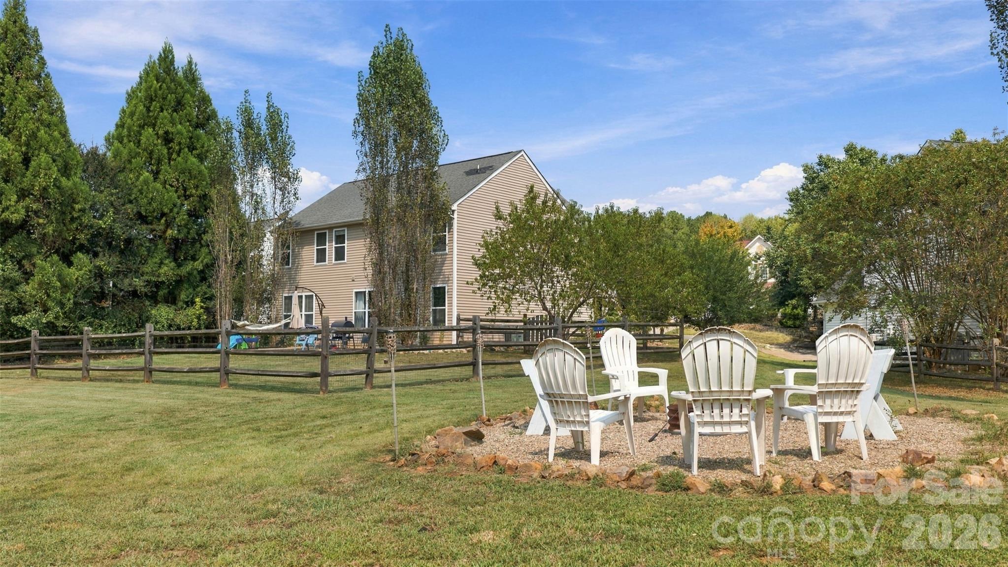 915 Rocky Meadows Lane Property Photo 40