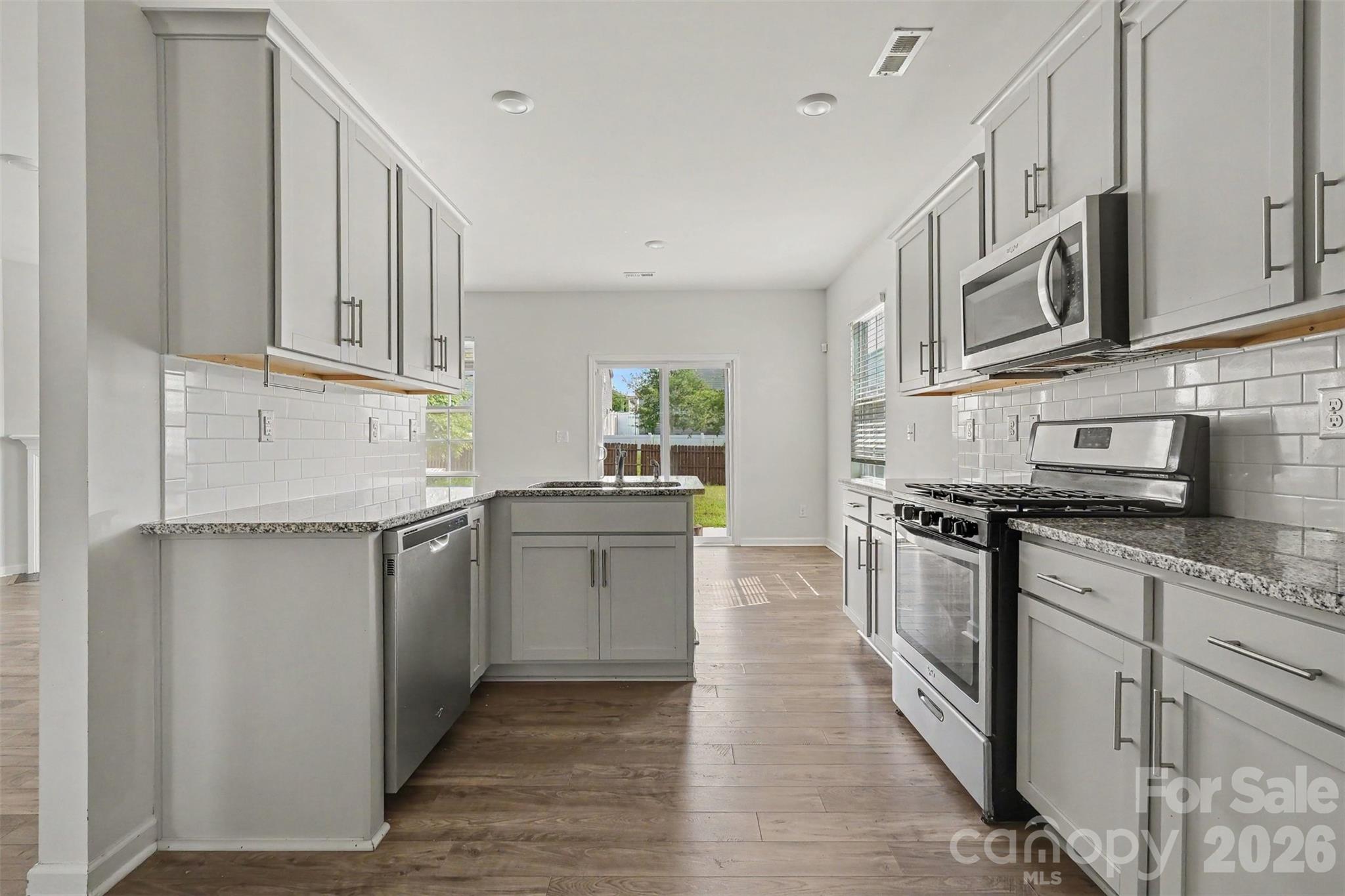 7577 Nolen Farm Drive Property Photo 4
