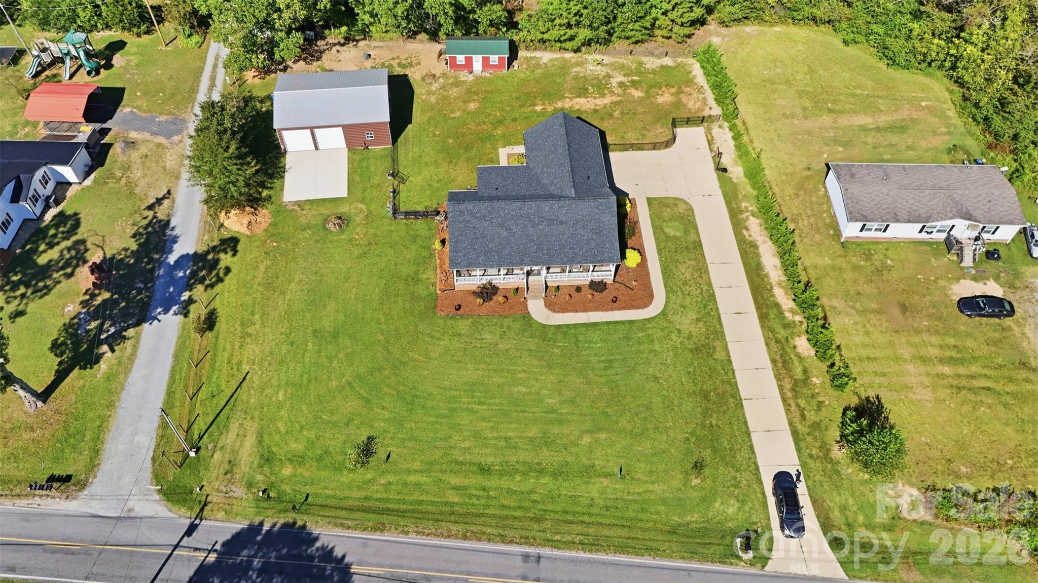 2278 Devine Road Property Photo 4