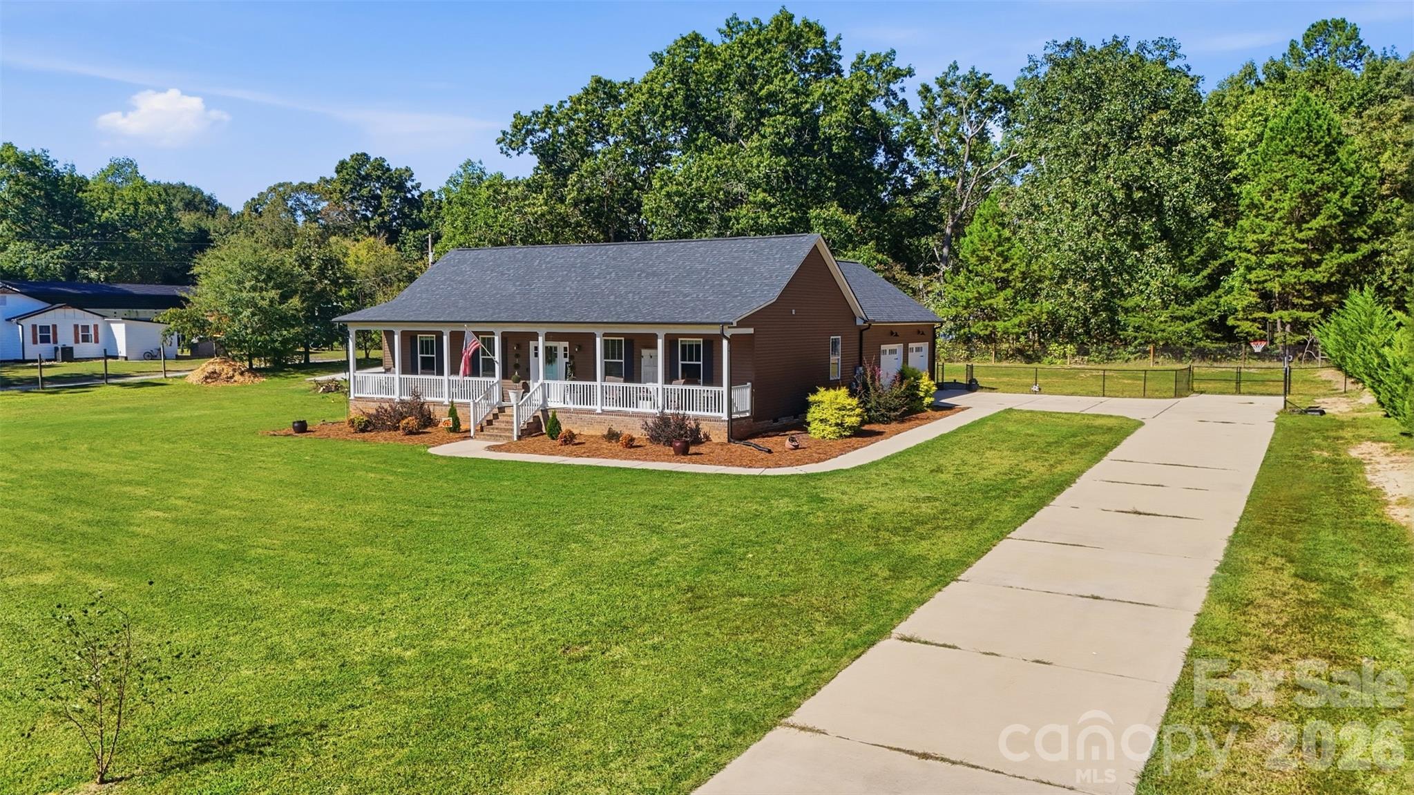 2278 Devine Road Property Photo 7