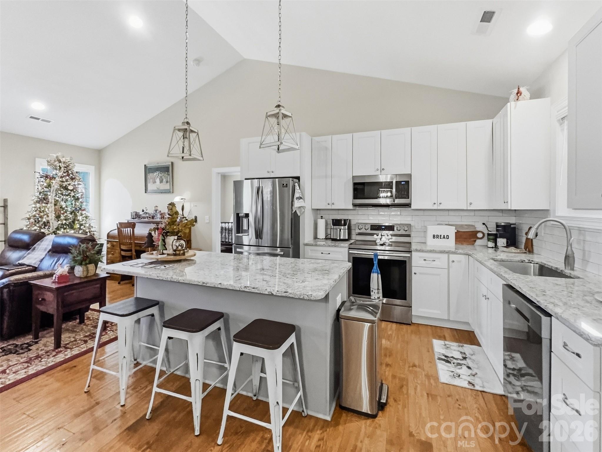 2278 Devine Road Property Photo 13