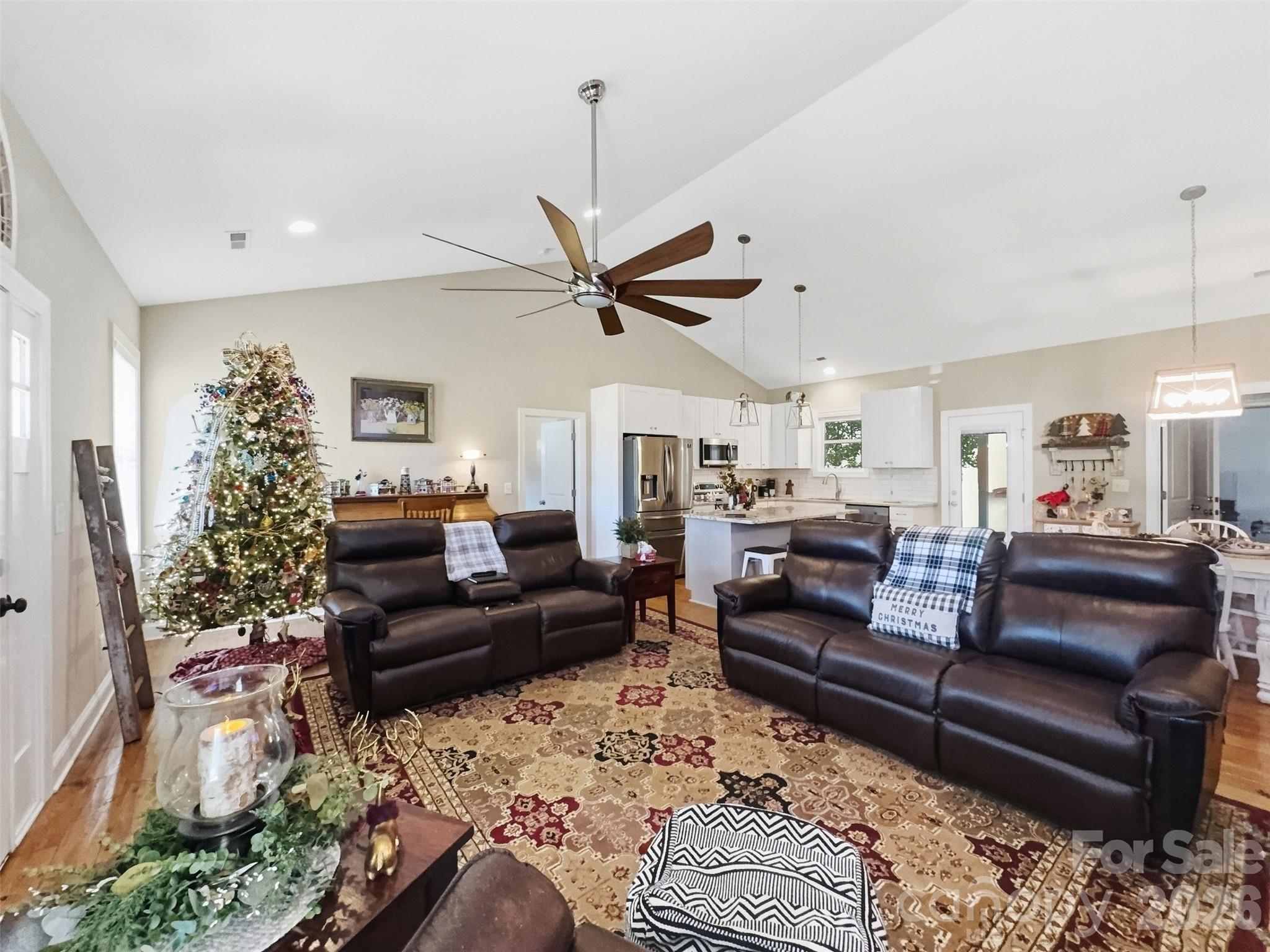 2278 Devine Road Property Photo 15