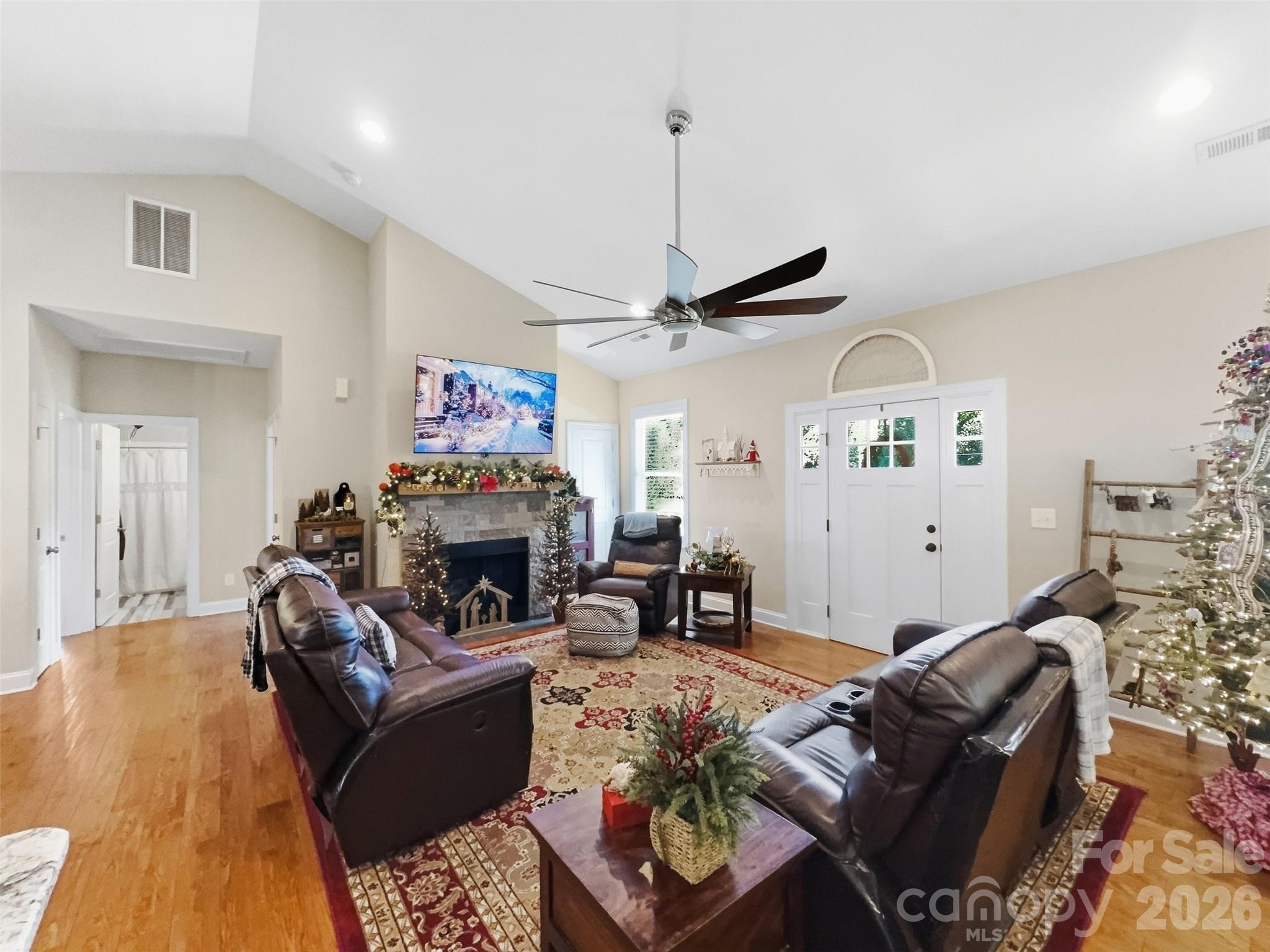 2278 Devine Road Property Photo 16