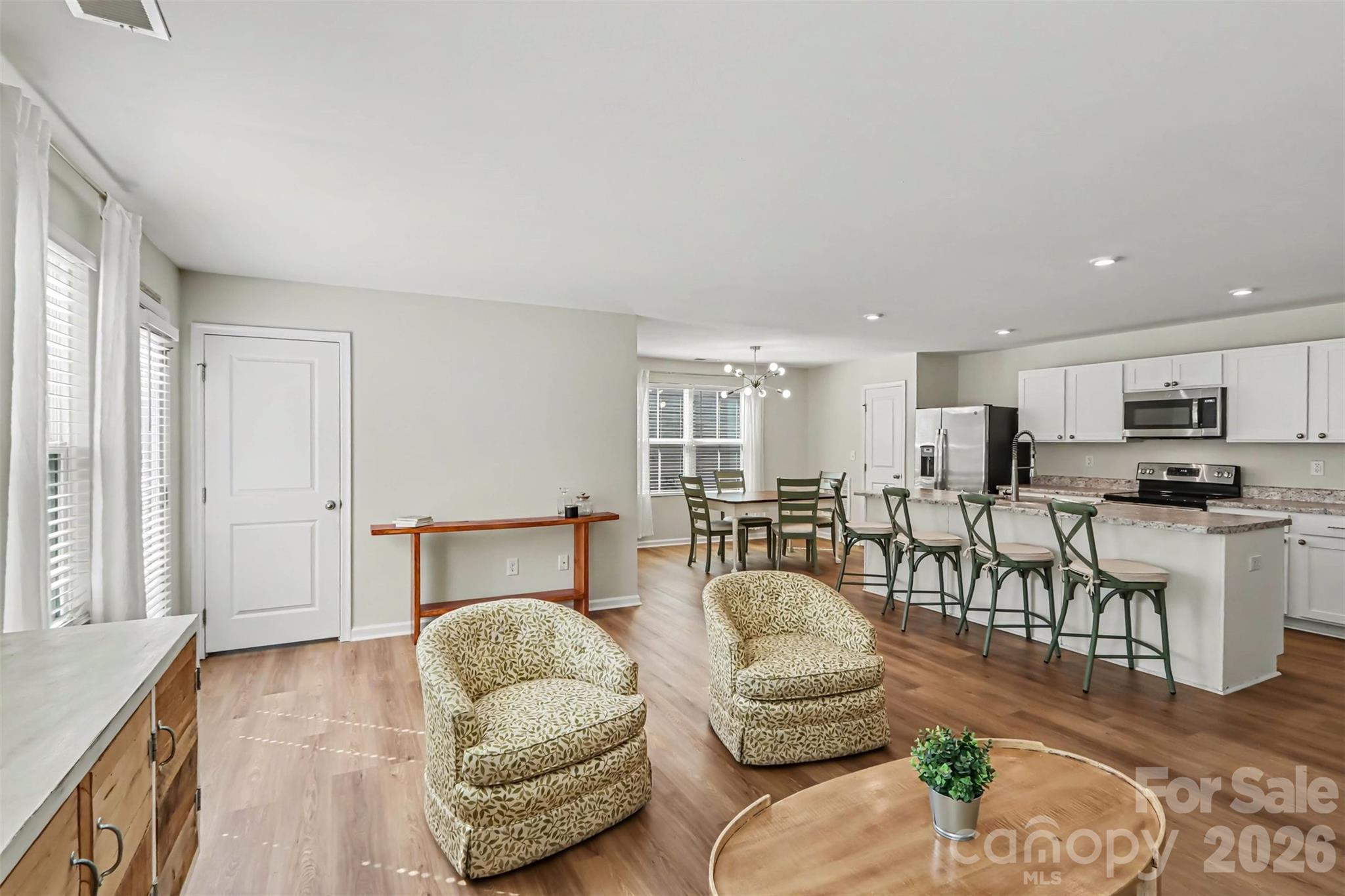 4112 Bowline Drive Property Photo 6