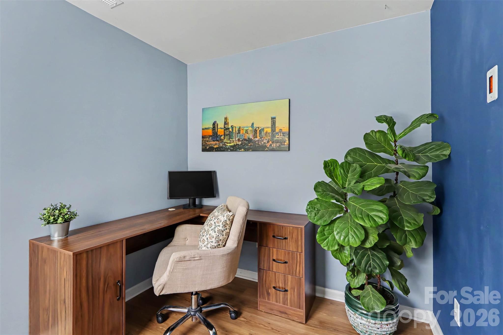 4112 Bowline Drive Property Photo 8