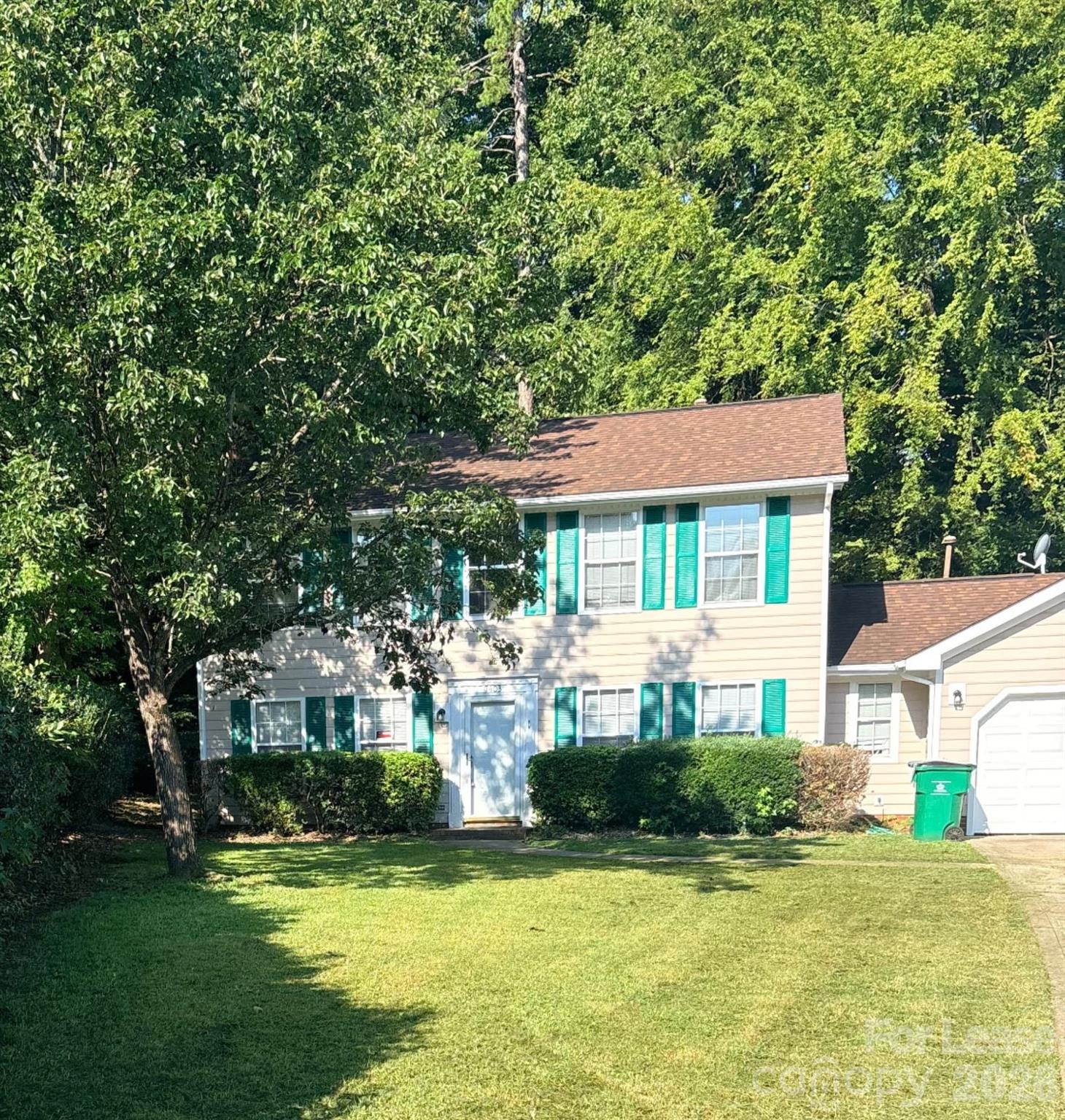 7403 Sarnia Place Property Photo 1