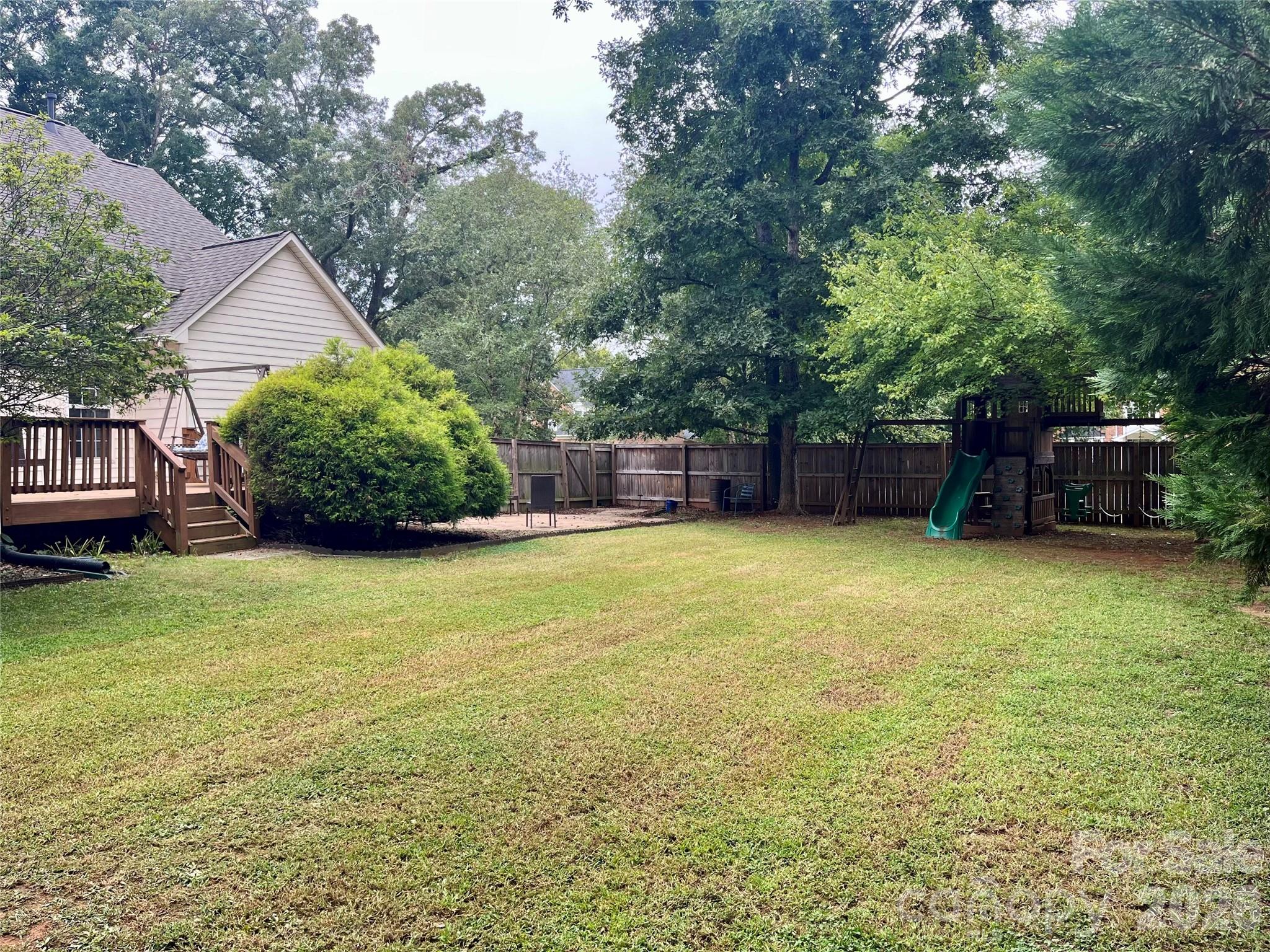 2107 Heath Lake Drive Property Photo 7