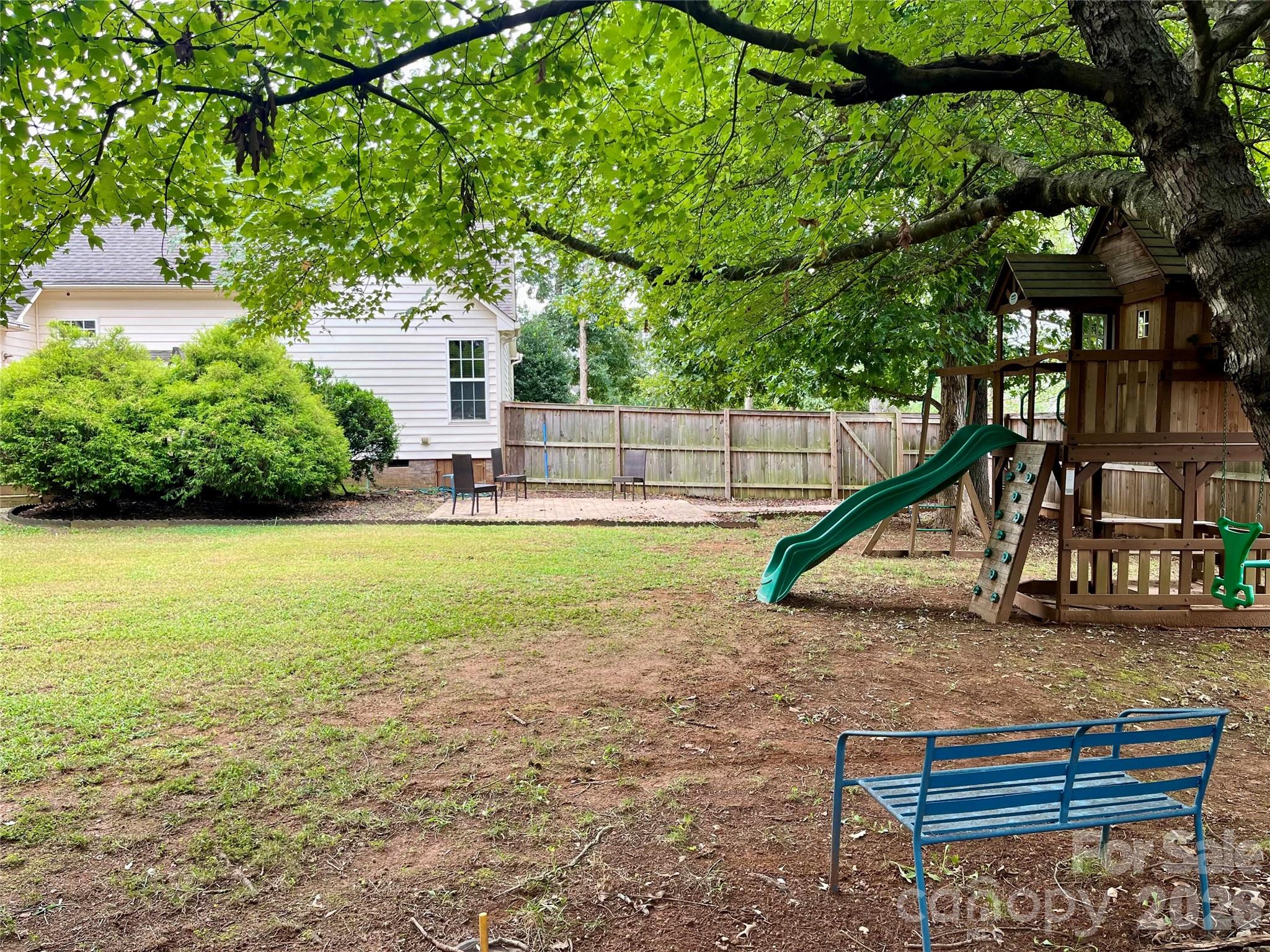 2107 Heath Lake Drive Property Photo 38