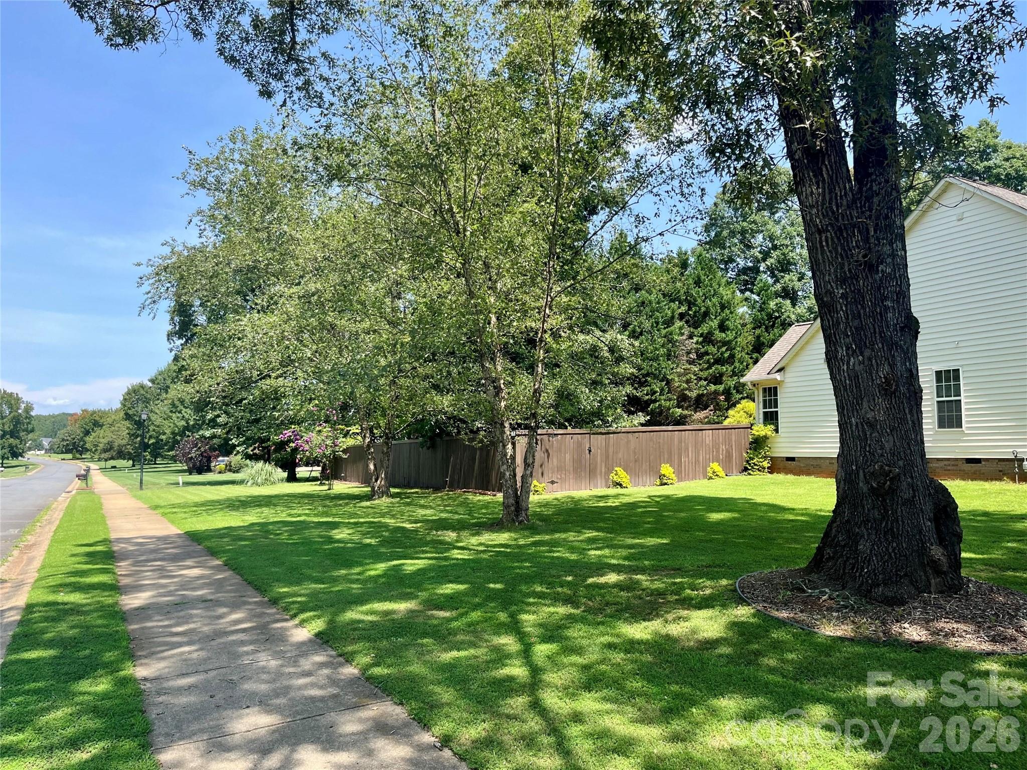 2107 Heath Lake Drive Property Photo 43