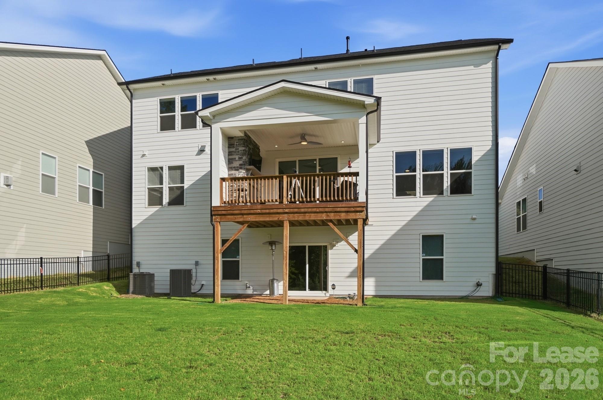 5225 Glenwalk Drive Property Photo 28