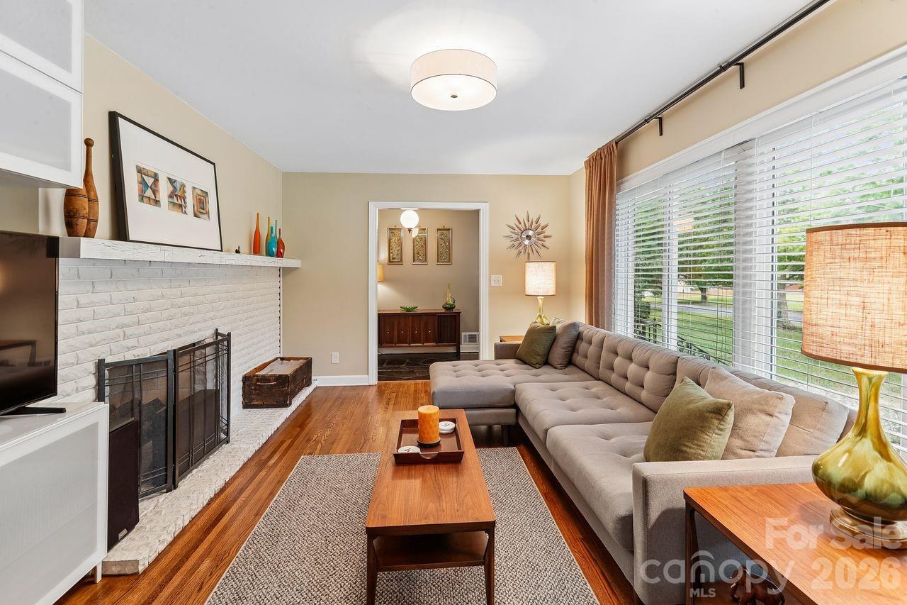122 Chanticleer Court Property Photo 1