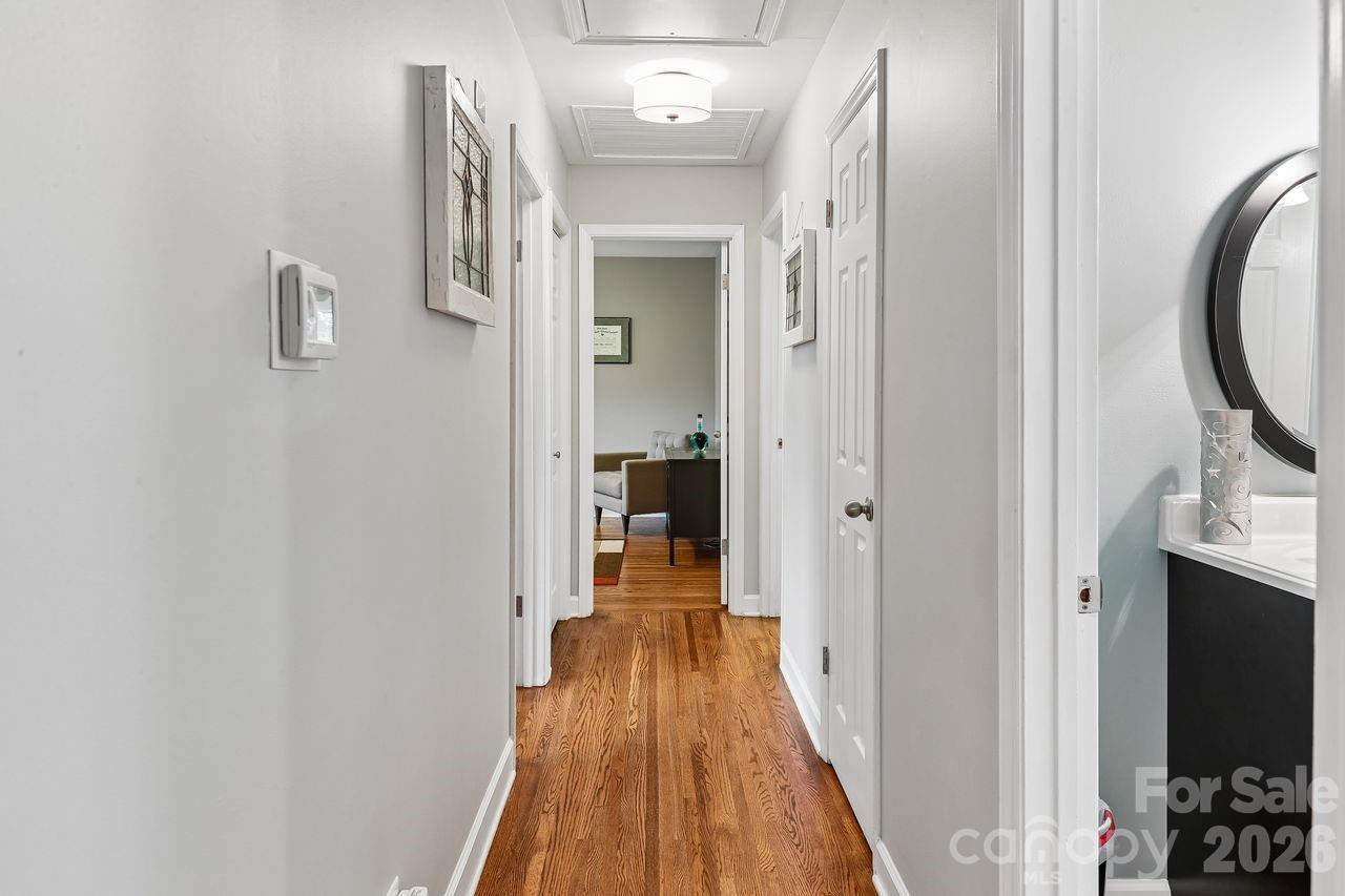 122 Chanticleer Court Property Photo 12