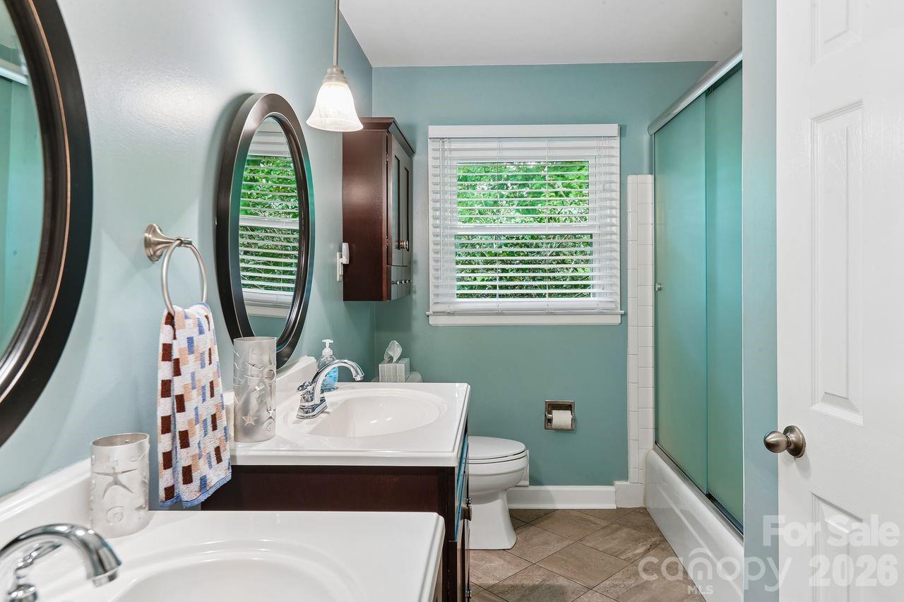122 Chanticleer Court Property Photo 22
