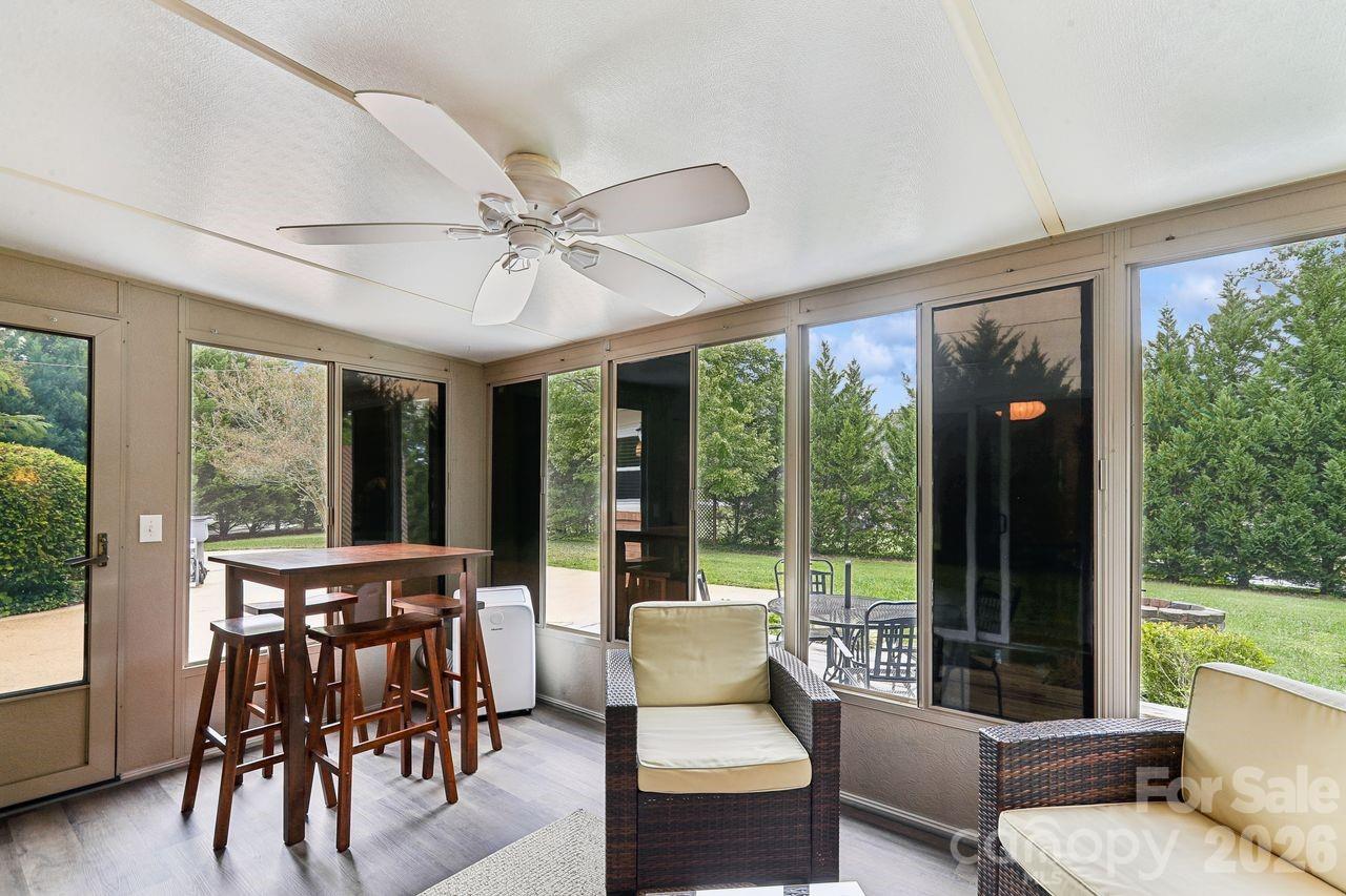 122 Chanticleer Court Property Photo 24