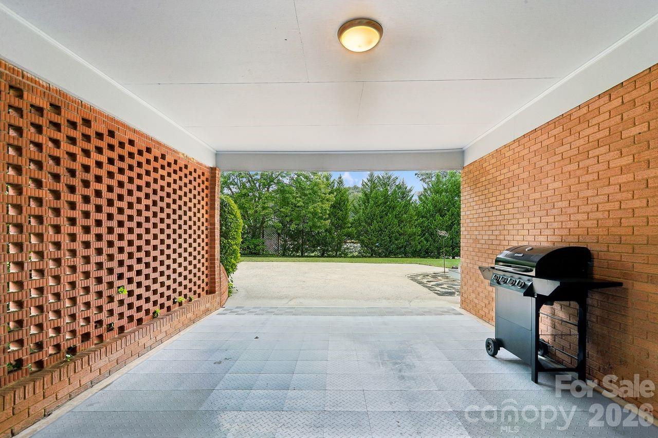 122 Chanticleer Court Property Photo 27