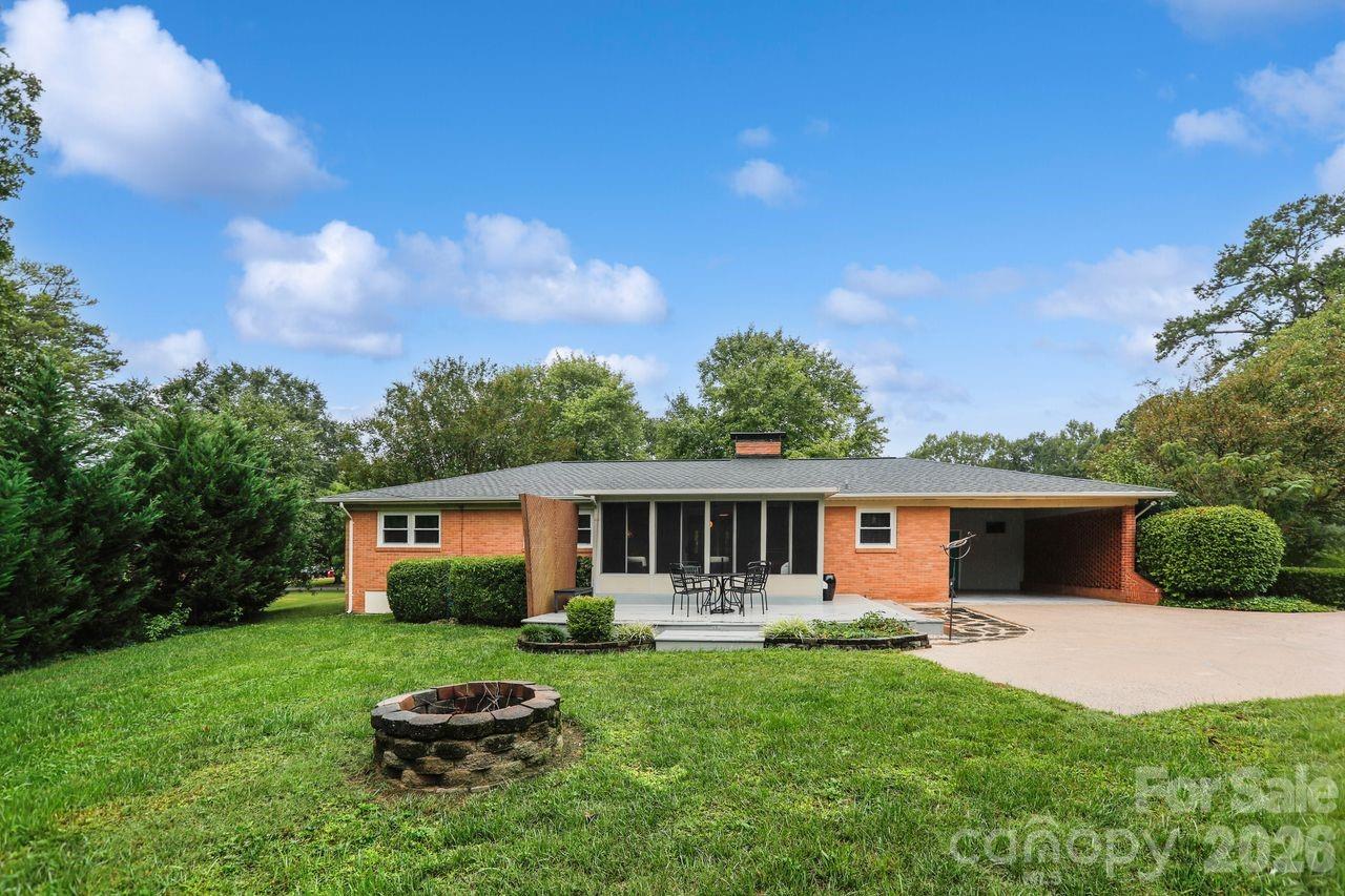 122 Chanticleer Court Property Photo 33
