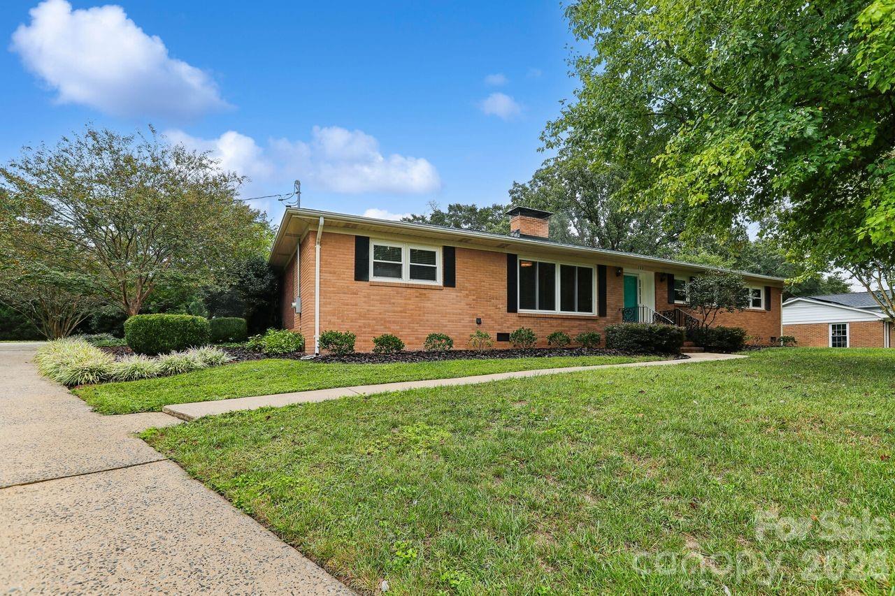 122 Chanticleer Court Property Photo 36