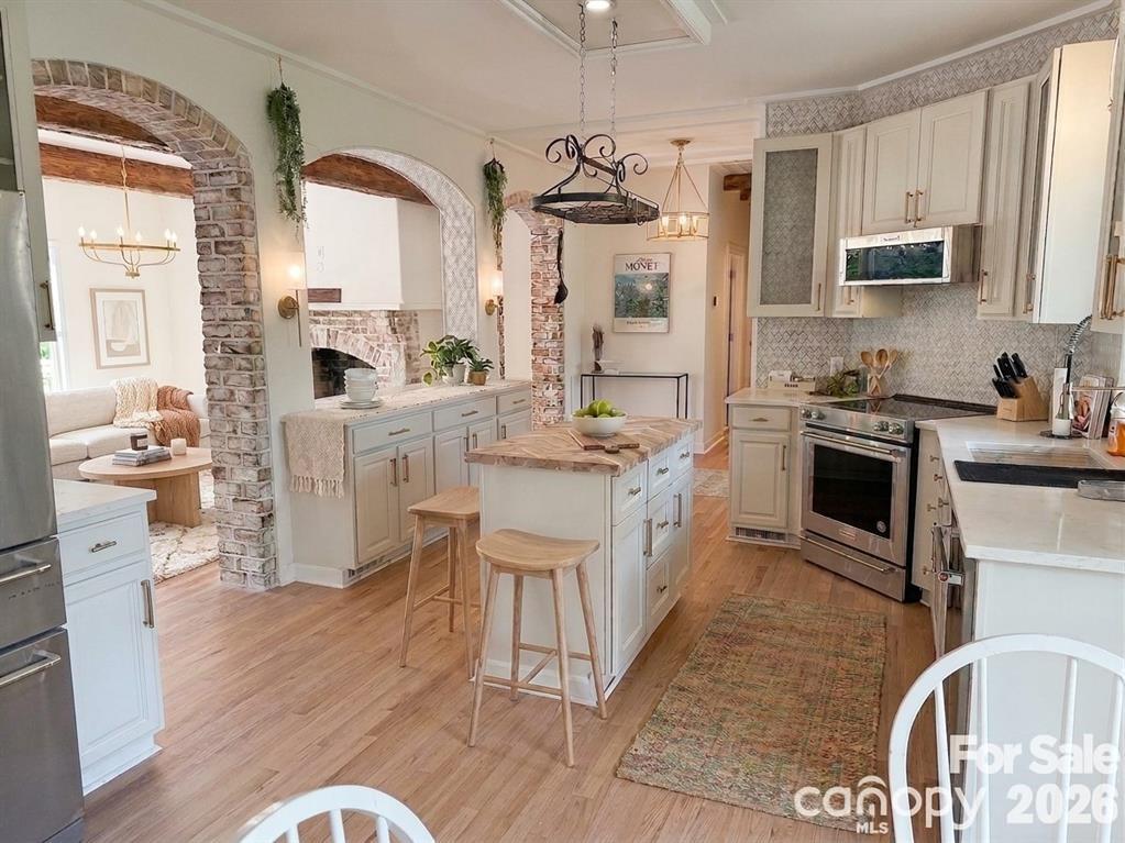 13033 Asbury Chapel Road Property Photo 4