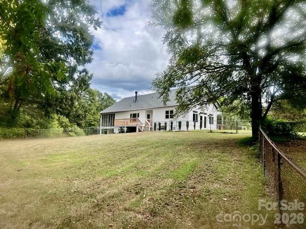 13033 Asbury Chapel Road Property Photo 15