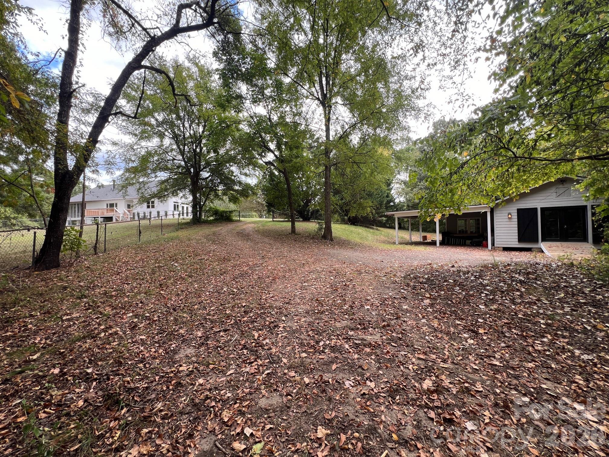 13033 Asbury Chapel Road Property Photo 16
