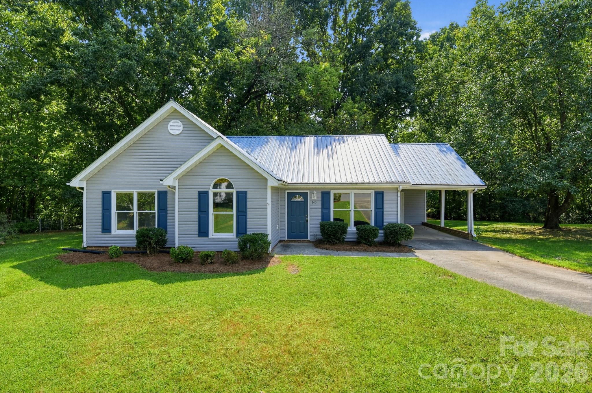 140 Weeping Willow Way Property Photo 1