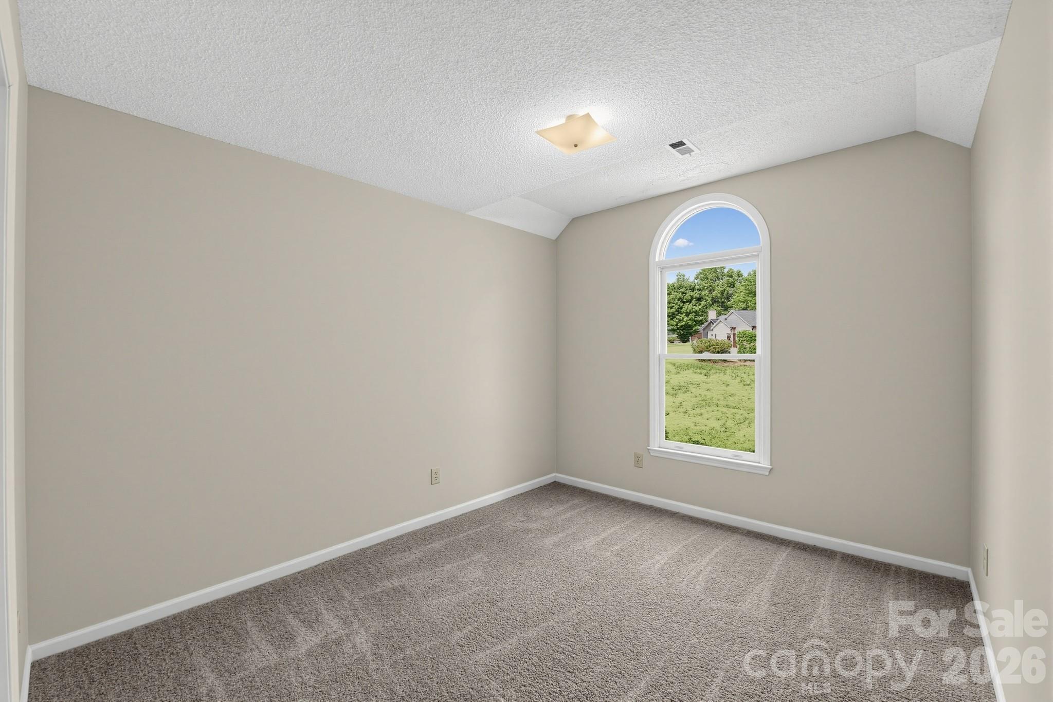 140 Weeping Willow Way Property Photo 7