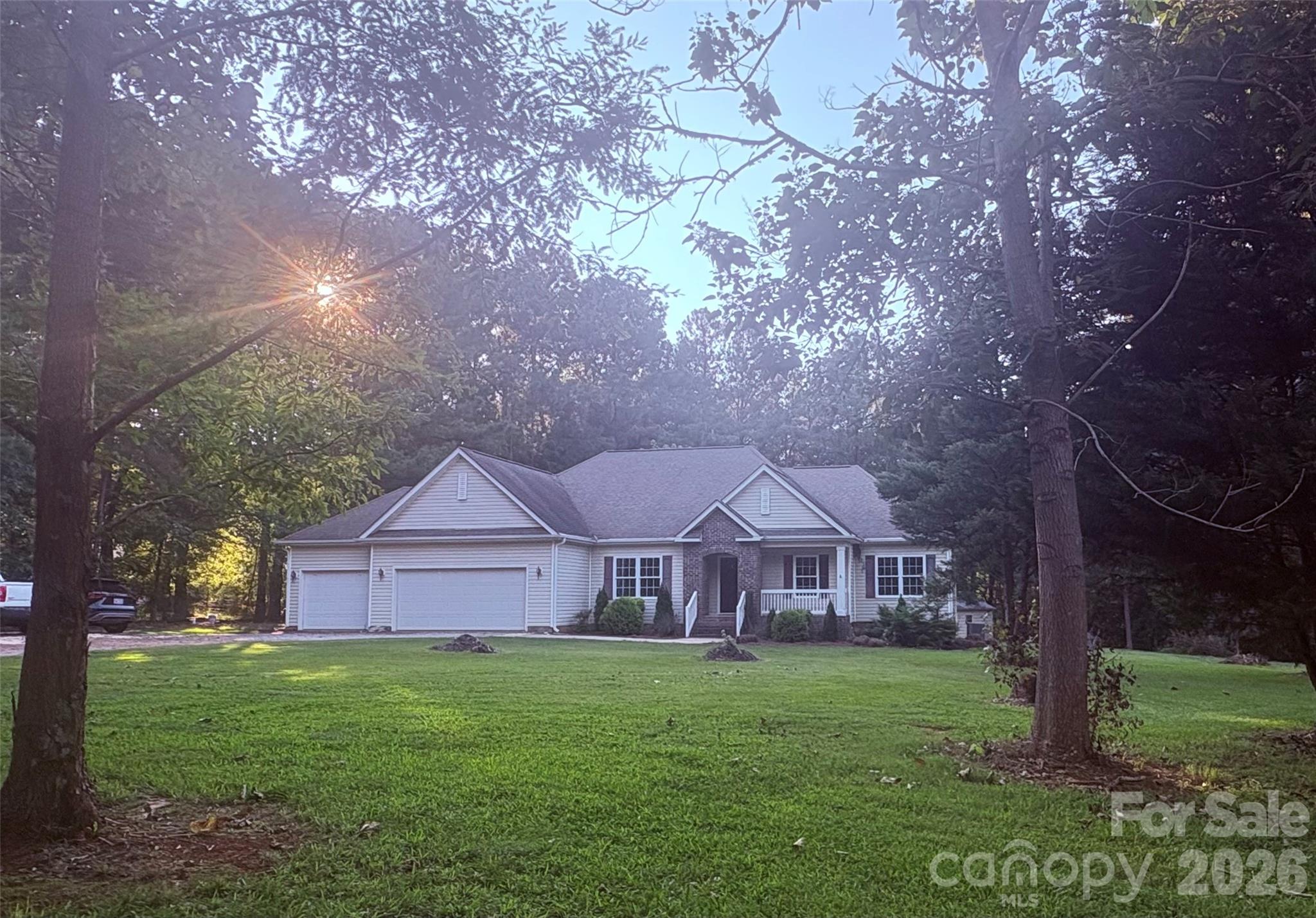 449 Potter Road Property Photo 2