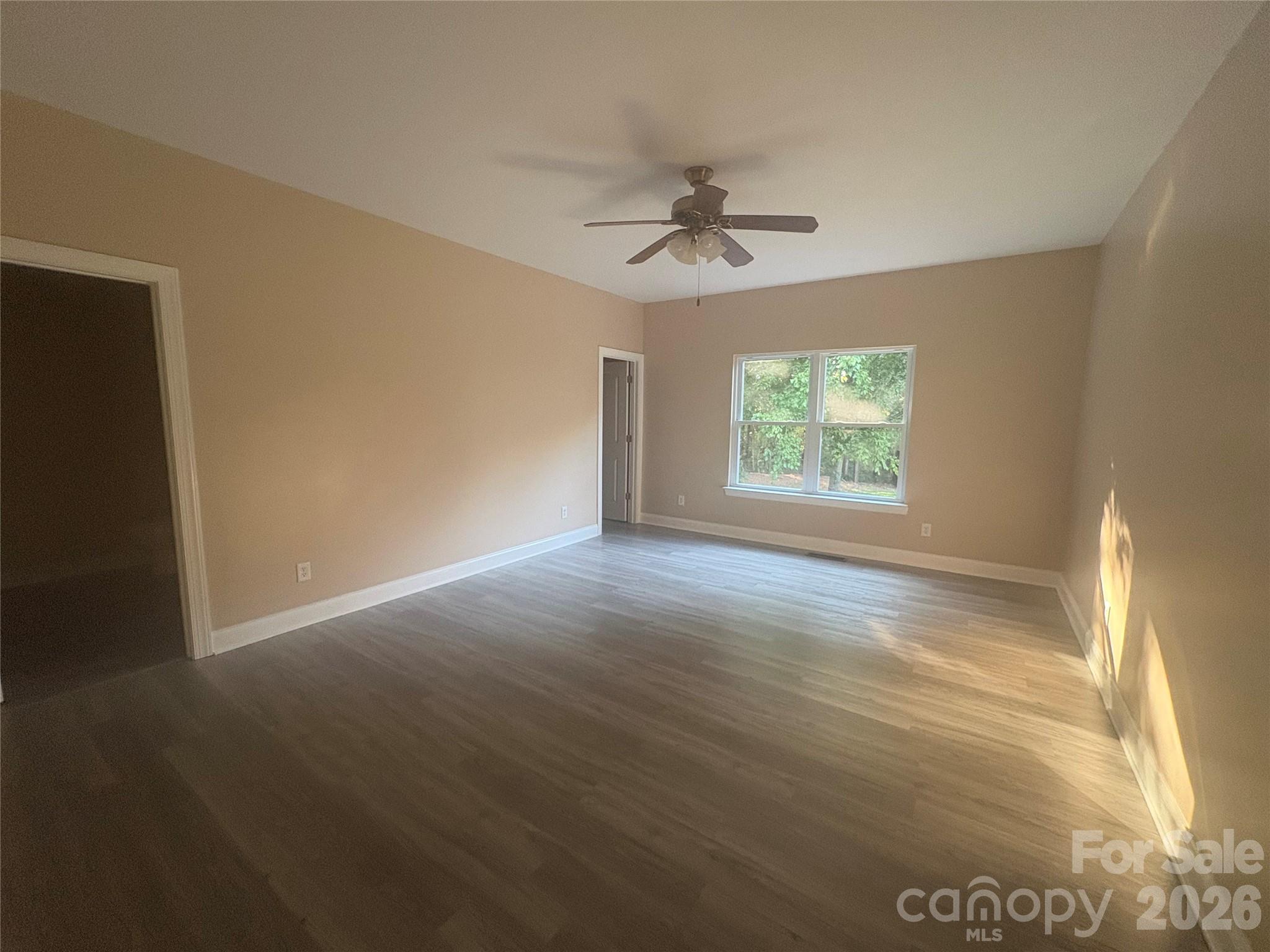 449 Potter Road Property Photo 15