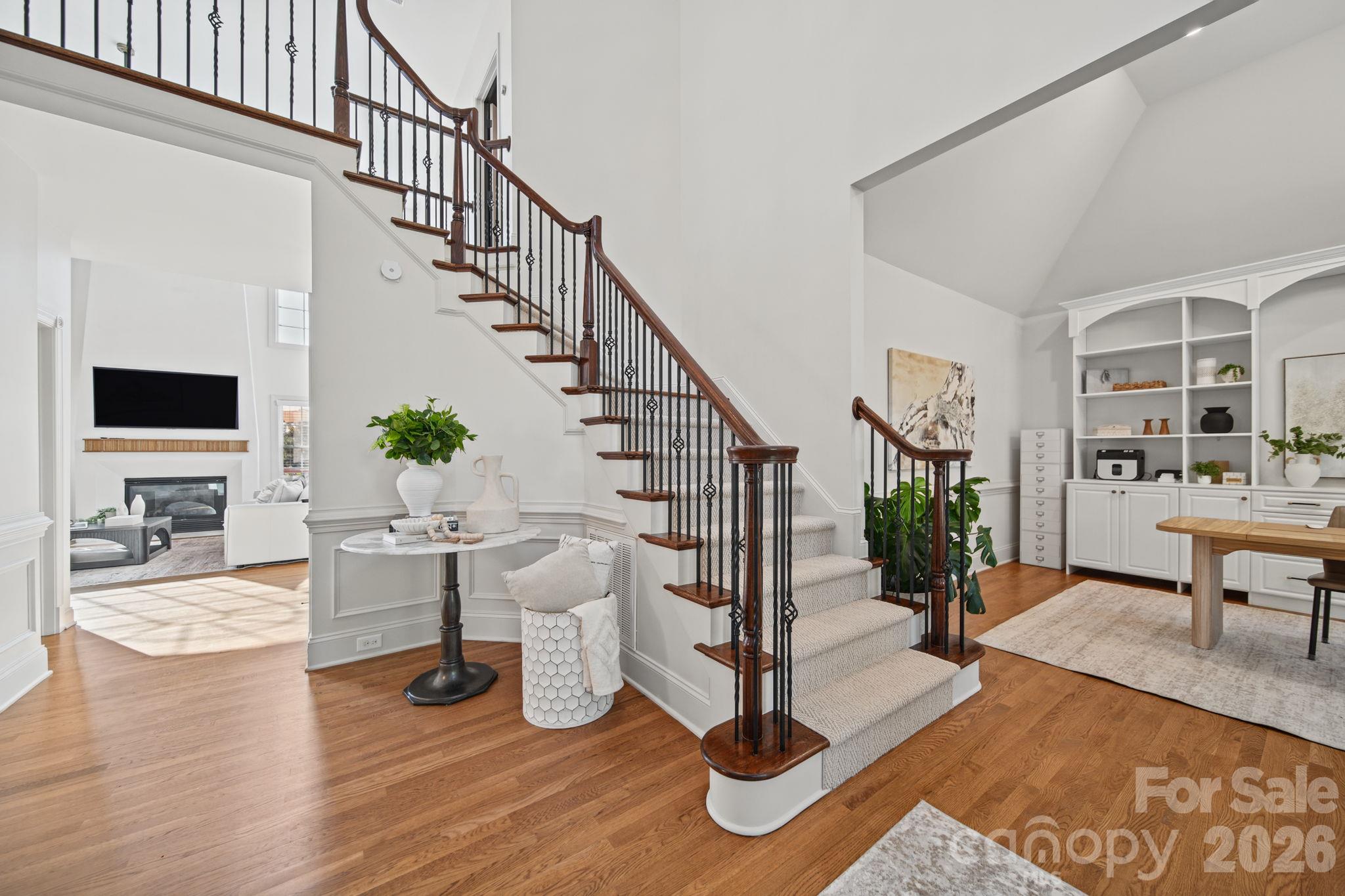 5017 Autumn Blossom Lane Property Photo 3