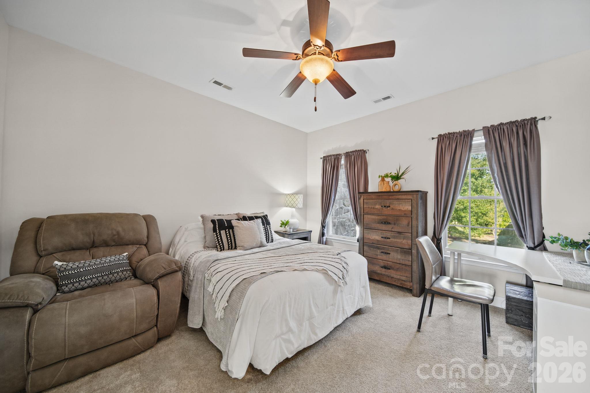 5017 Autumn Blossom Lane Property Photo 34
