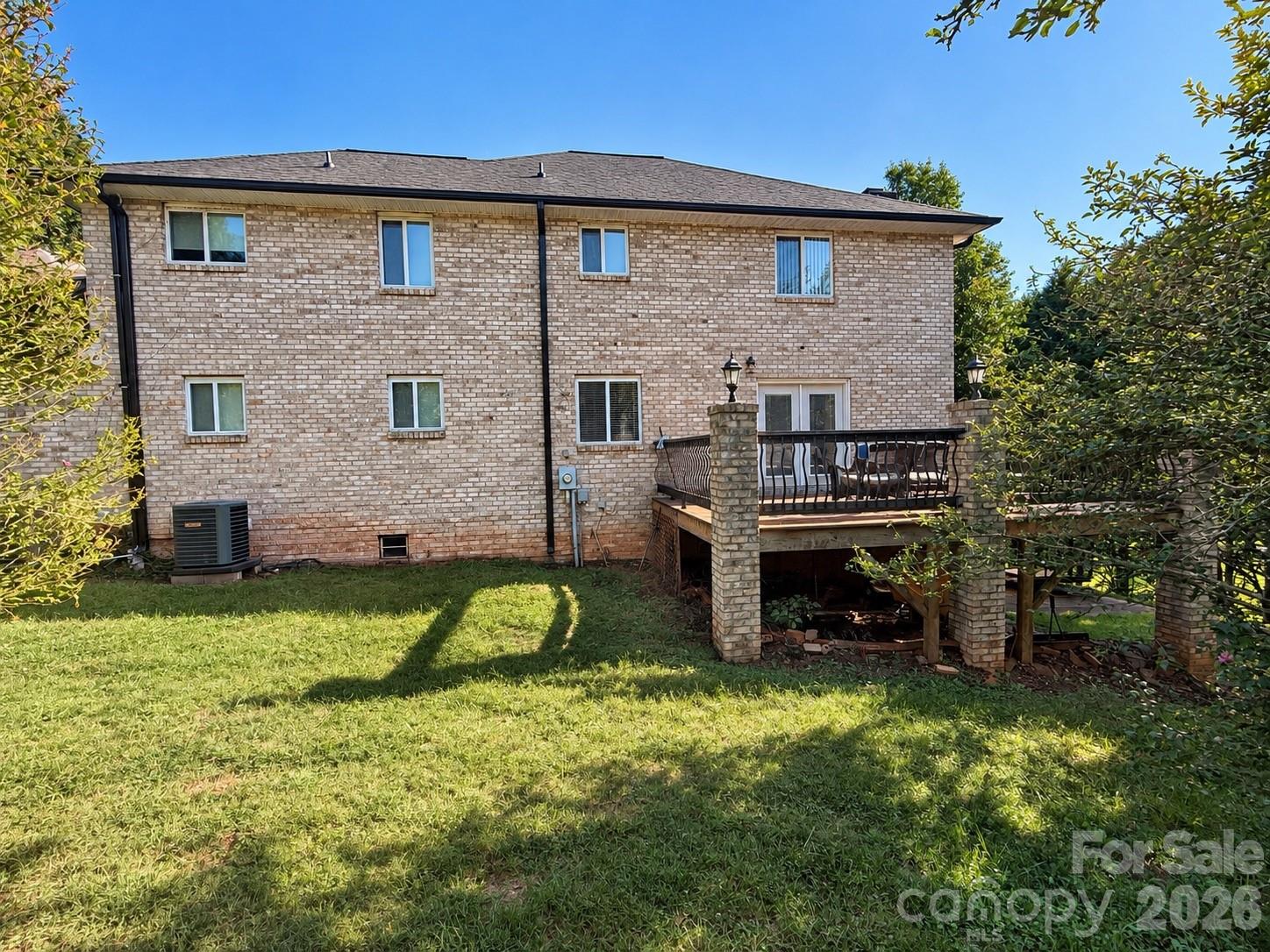 5980 Willowbottom Road Property Photo 7