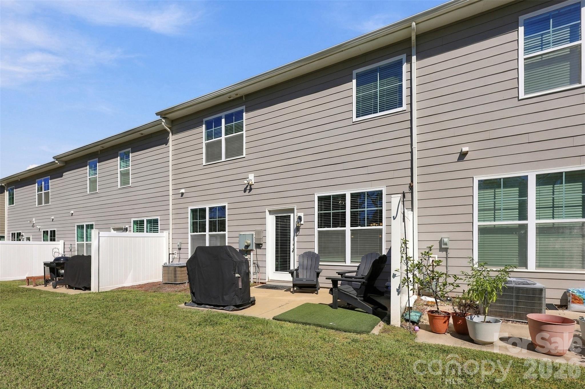 6107 Artigas Drive Property Photo 16