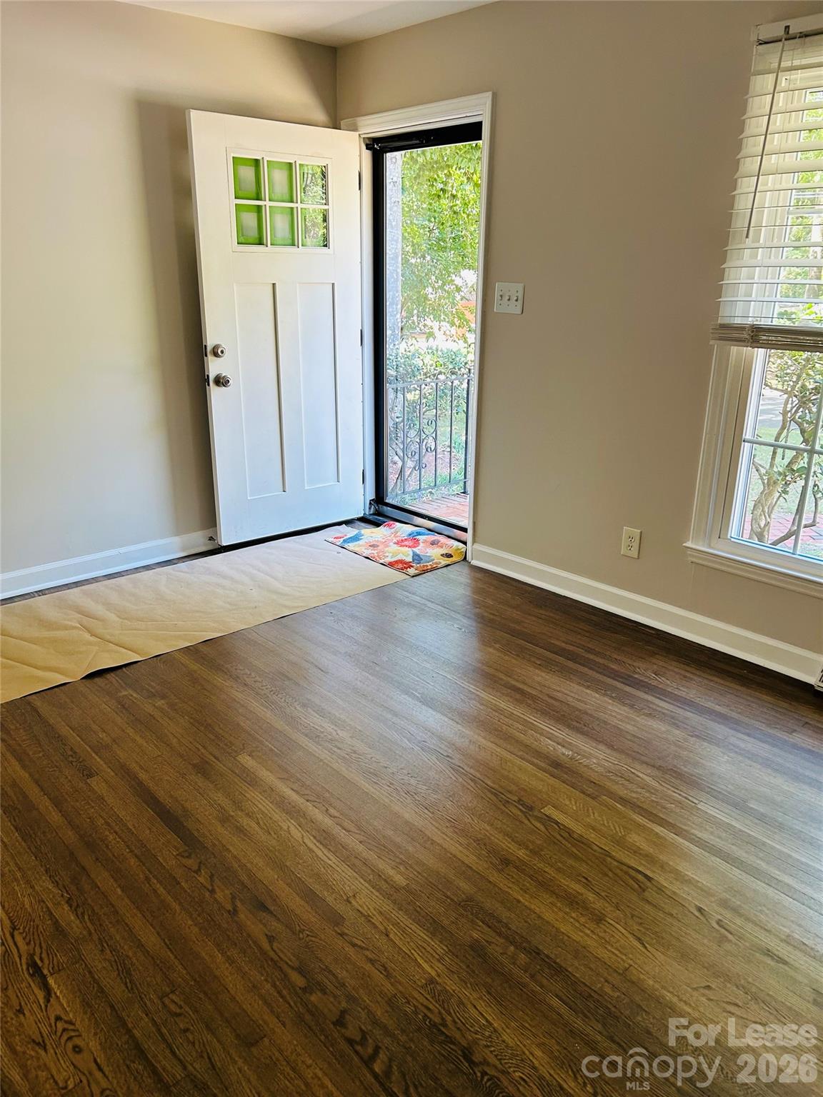 5344 Coburg Avenue Property Photo 2