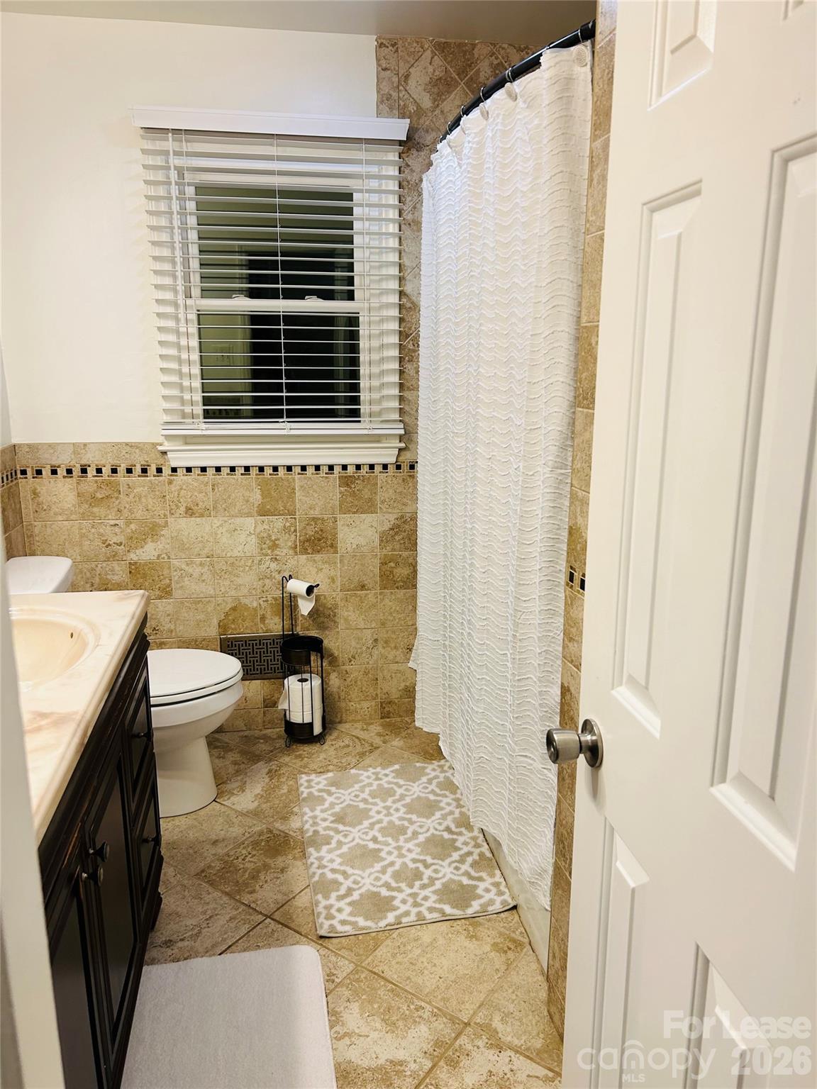 5344 Coburg Avenue Property Photo 7