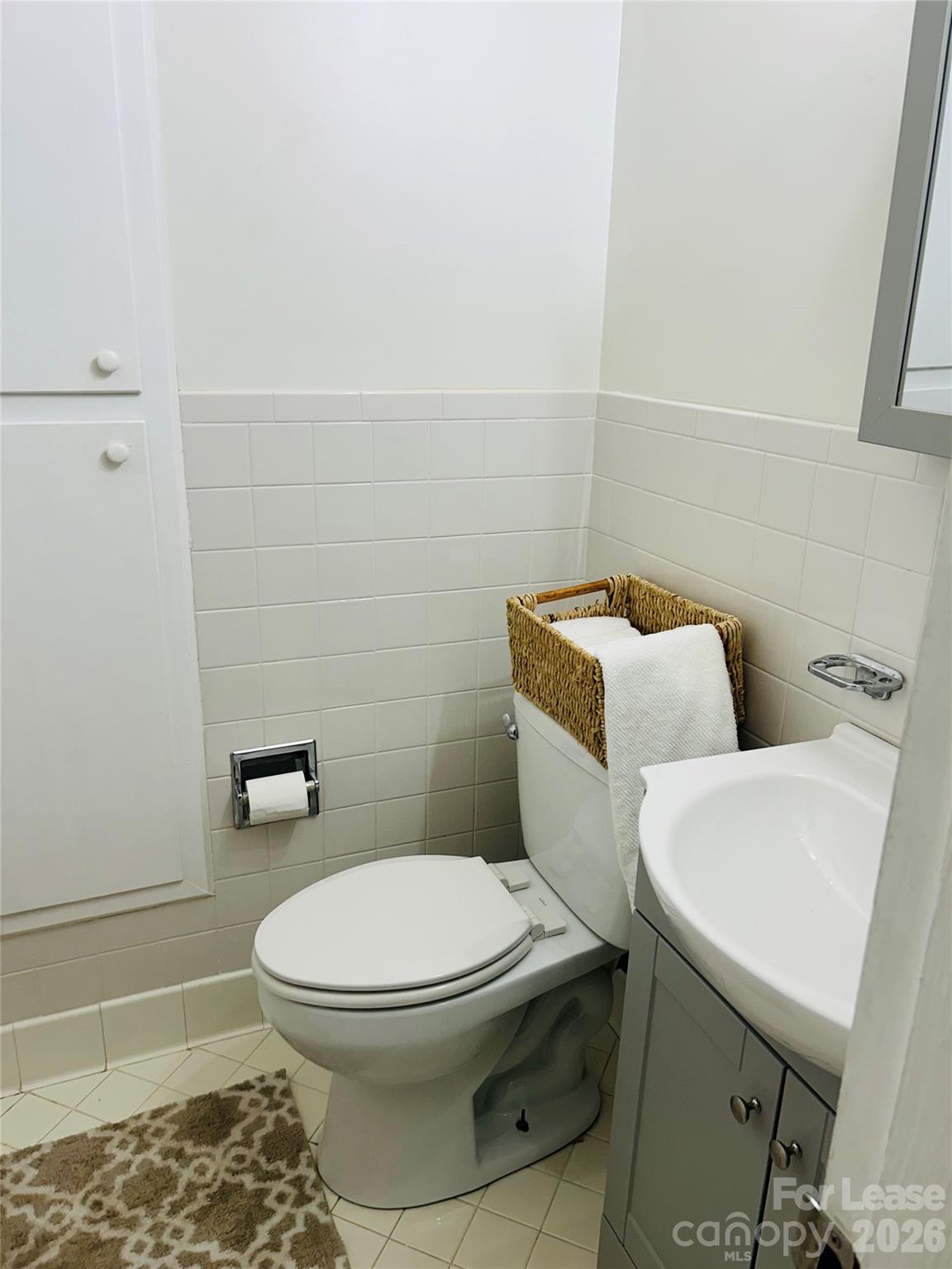 5344 Coburg Avenue Property Photo 9