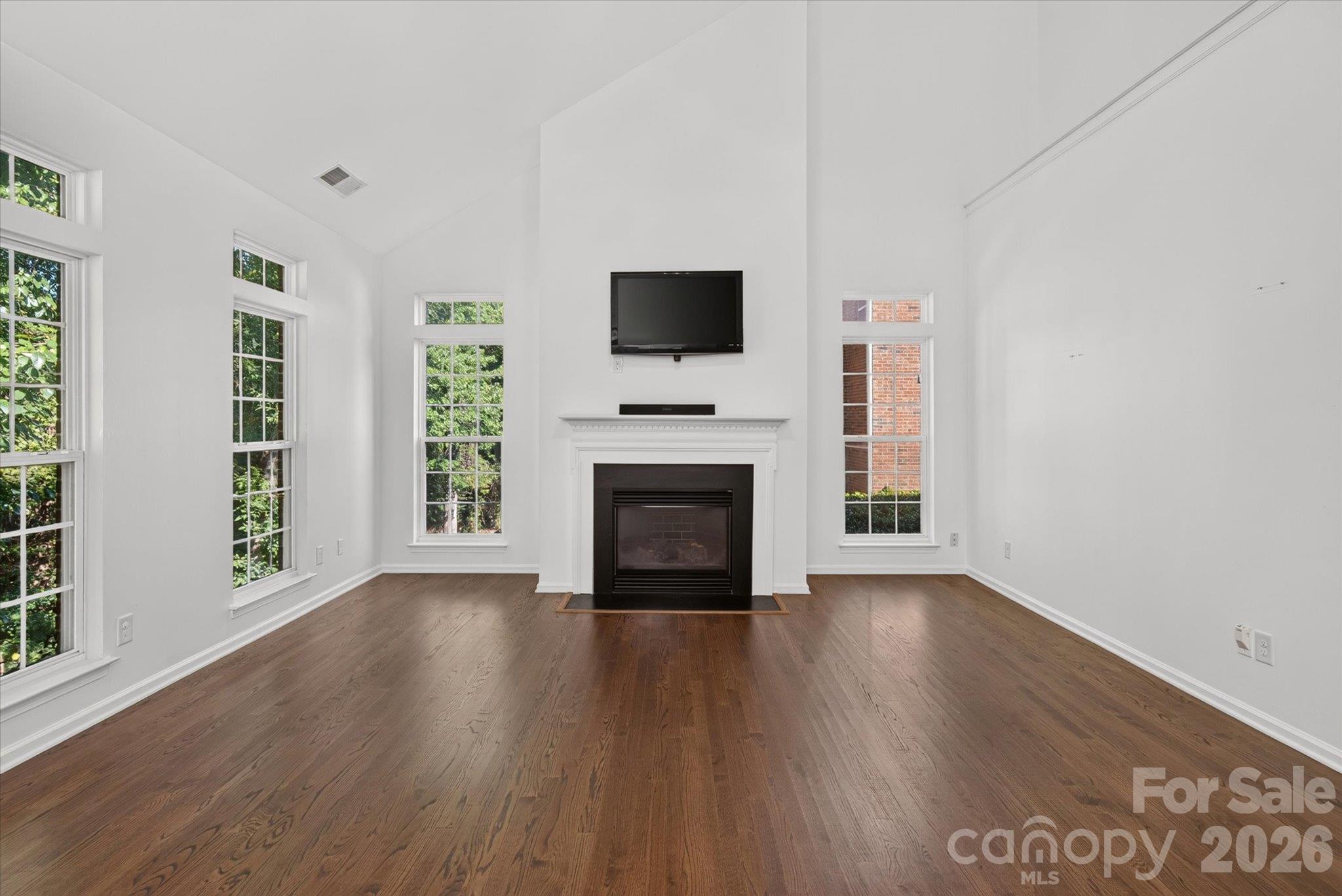 10304 Berkeley Pond Drive Property Photo 14