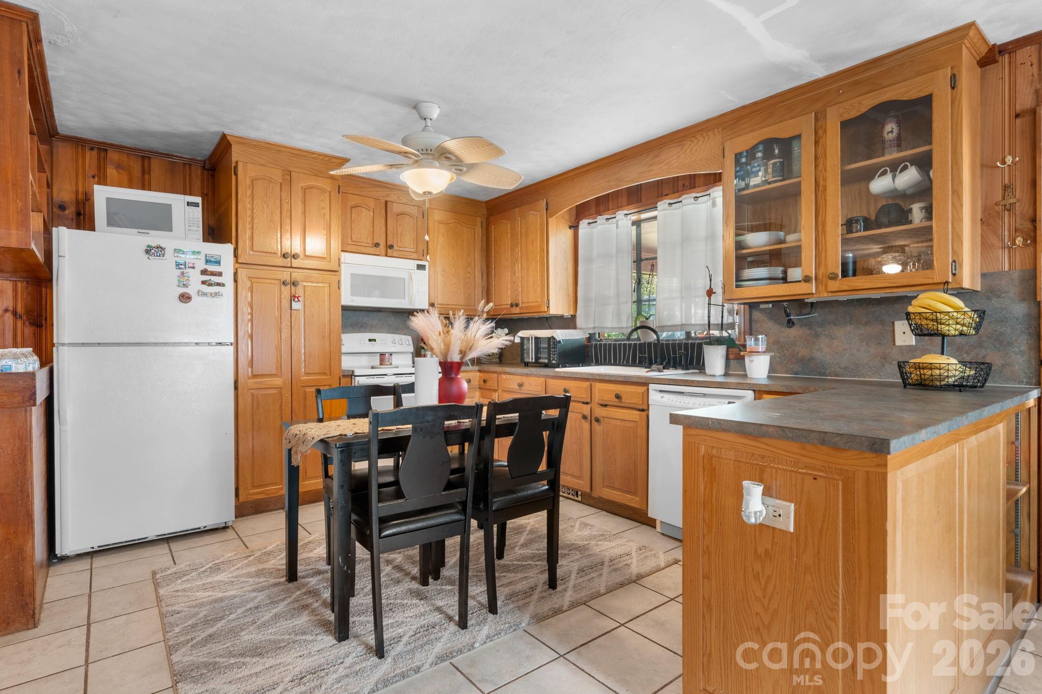 1723 31st Street Property Photo 2
