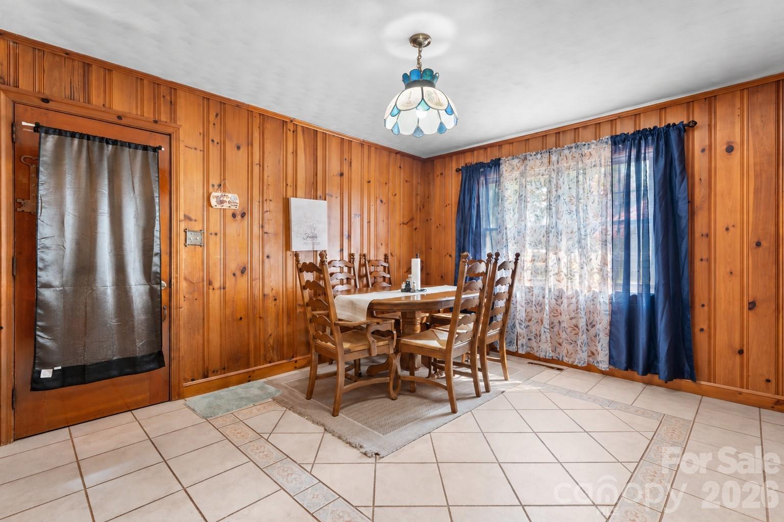 1723 31st Street Property Photo 3
